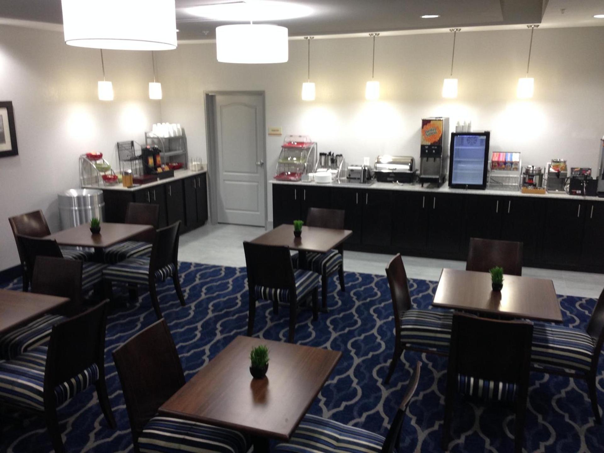 Hawthorn Extended Stay by Wyndham Midland photo 4