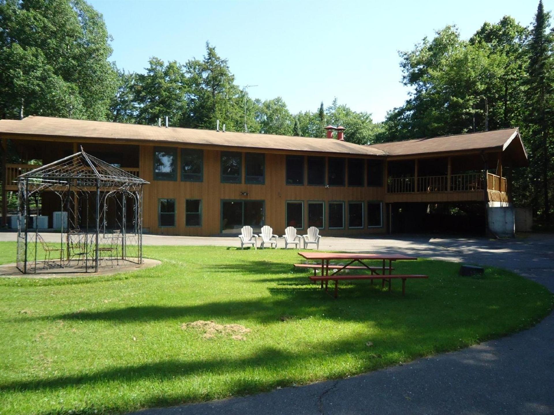 Holiday Acres Resort photo 37