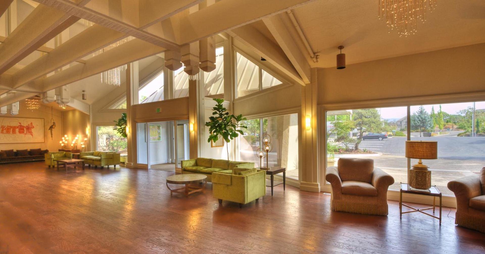 Ashland Hills Hotel & Suites photo 3