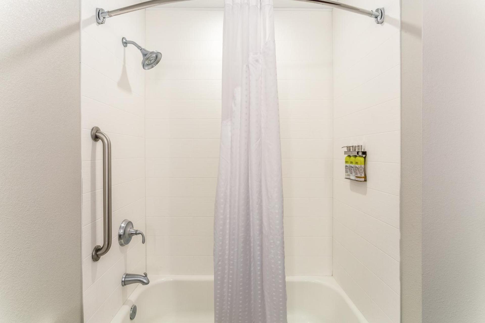 Holiday Inn Express Haskell-Wayne Area by IHG photo 12