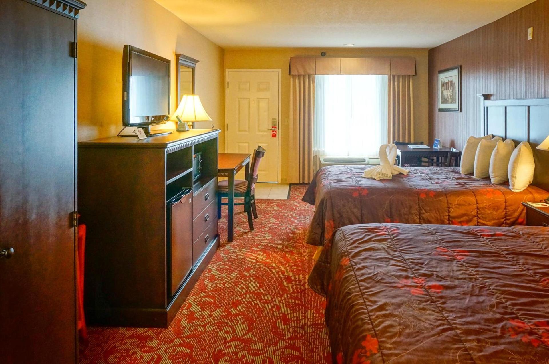 Castle Inn and Suites Anaheim photo 20