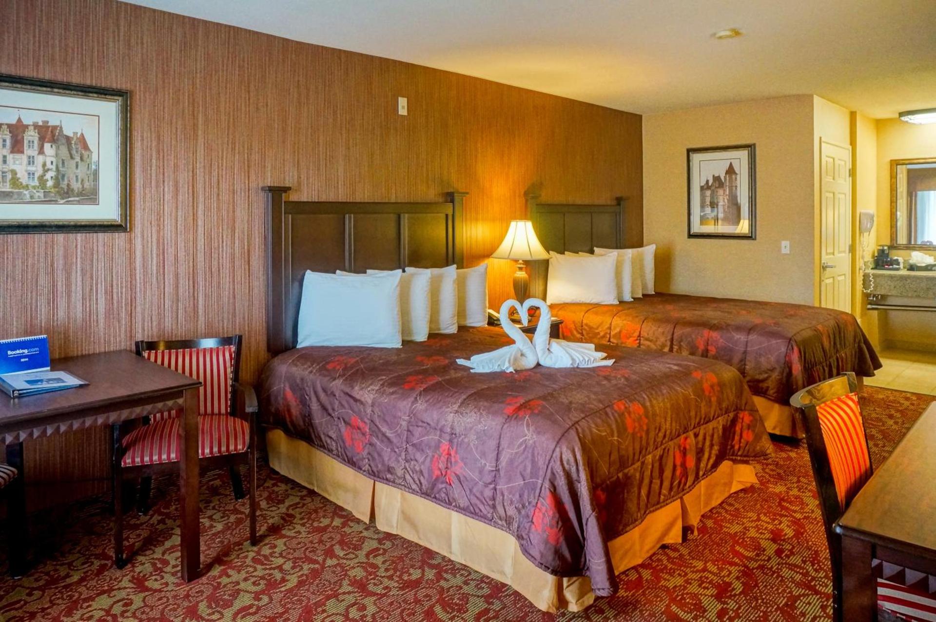 Castle Inn and Suites Anaheim photo 14