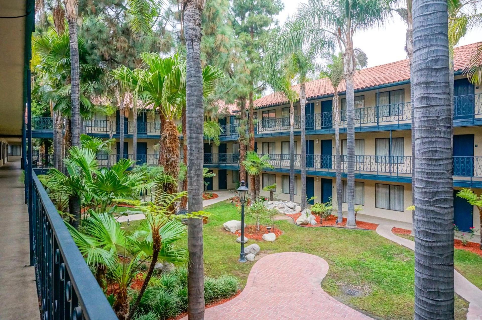 Vanllee Hotel photo 65