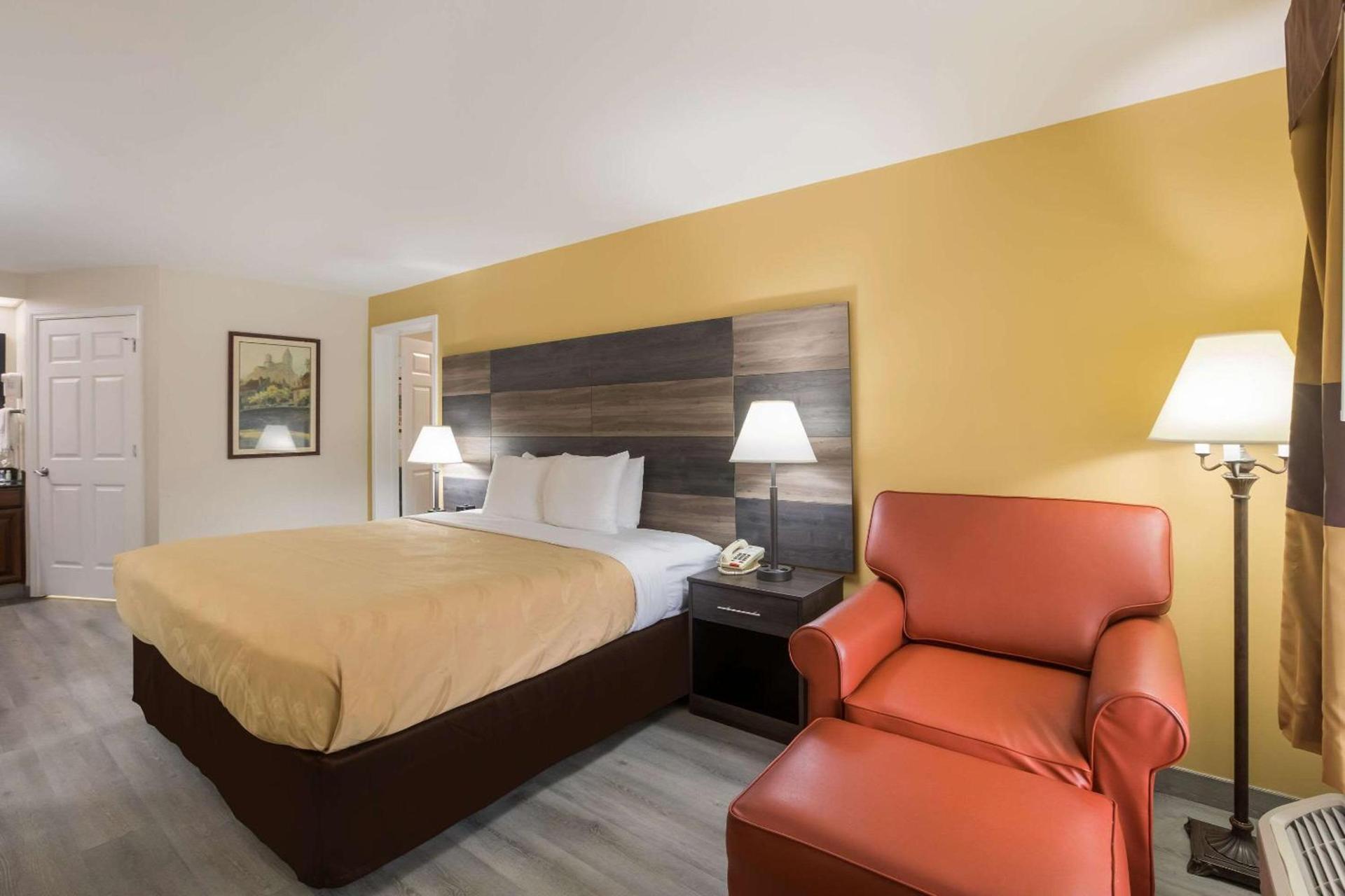 Quality Inn & Suites Greensboro near Lake Oconee photo 27