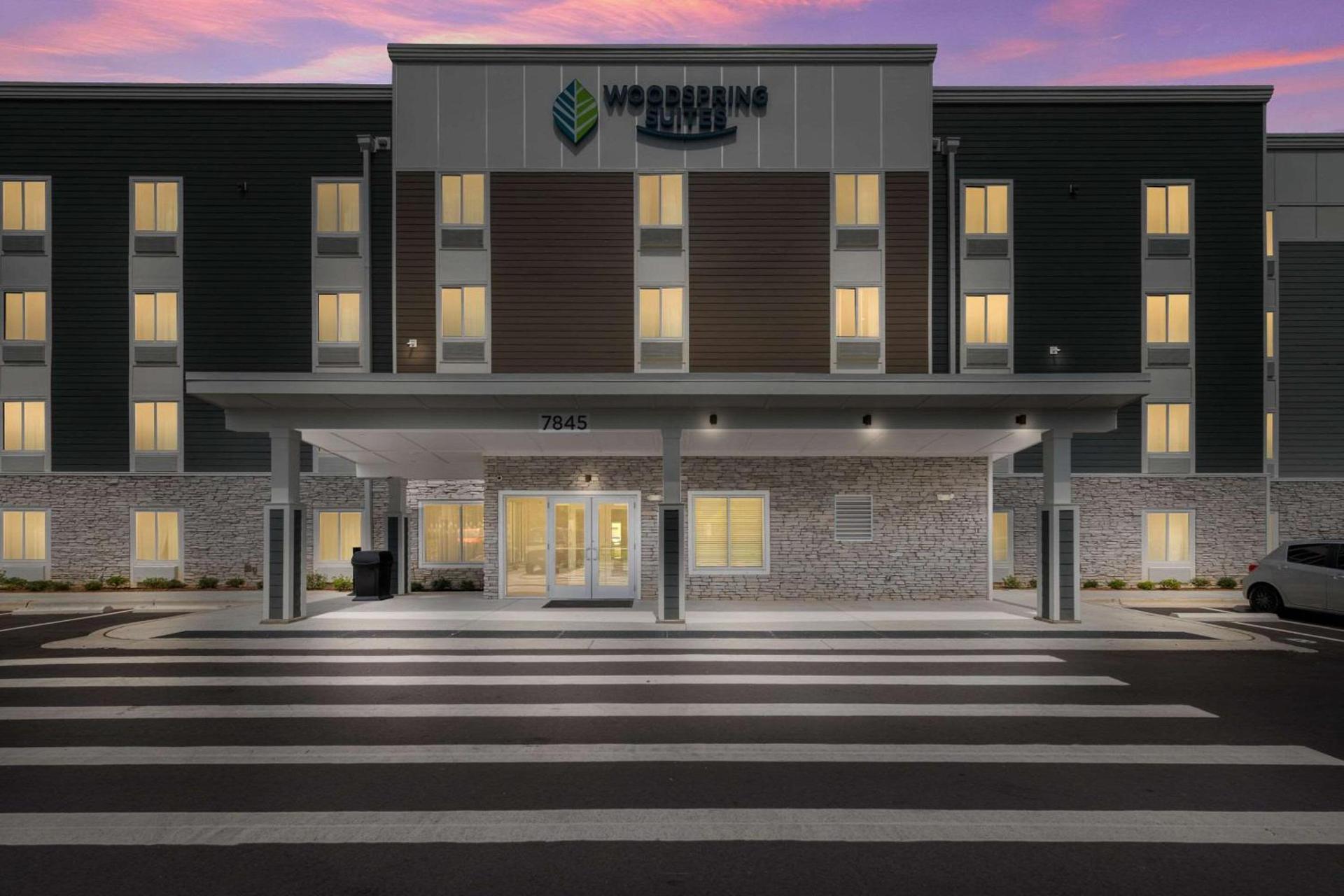 WoodSpring Suites Concord-Charlotte Speedway photo 42