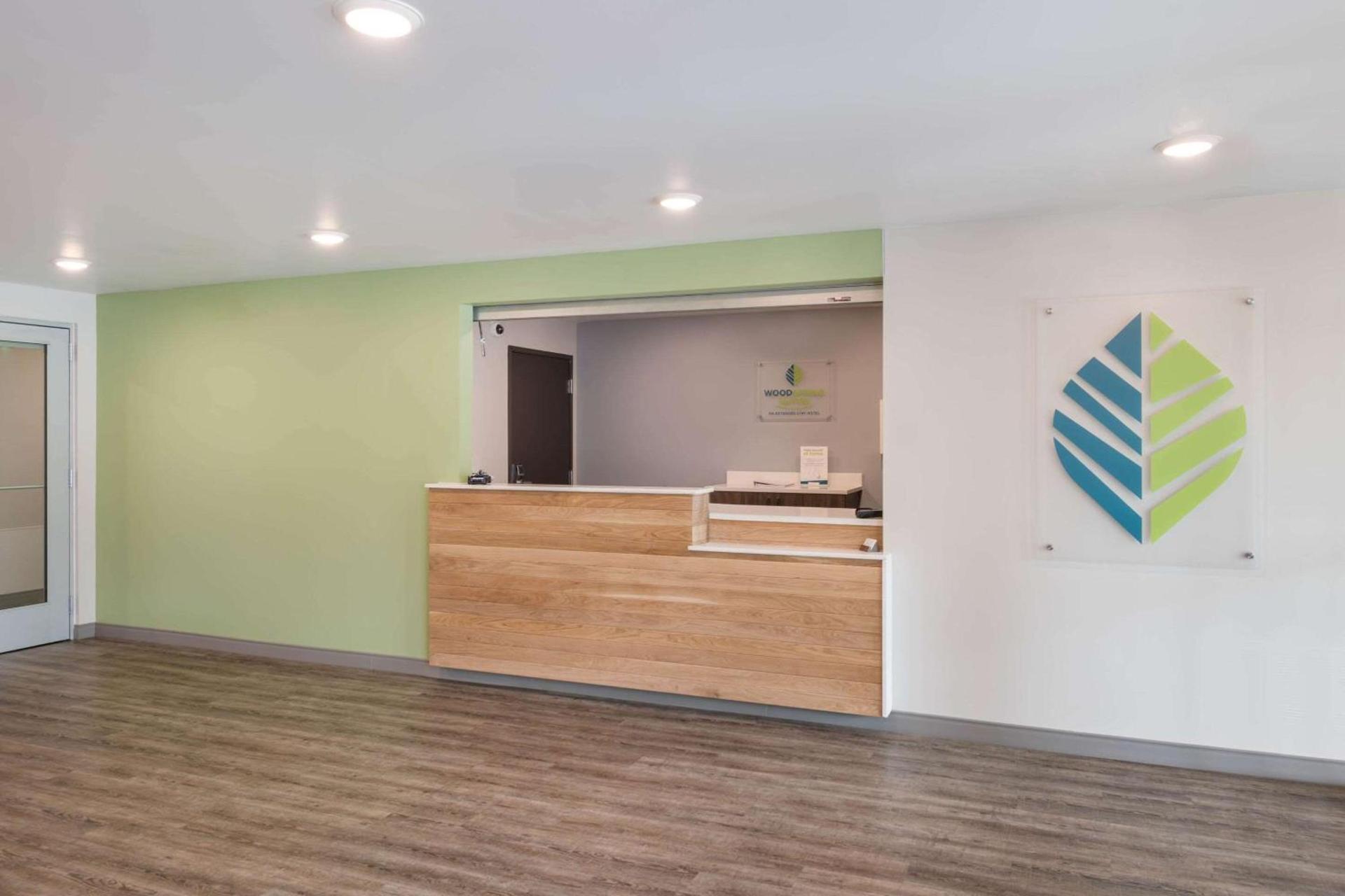WoodSpring Suites Concord-Charlotte Speedway photo 2