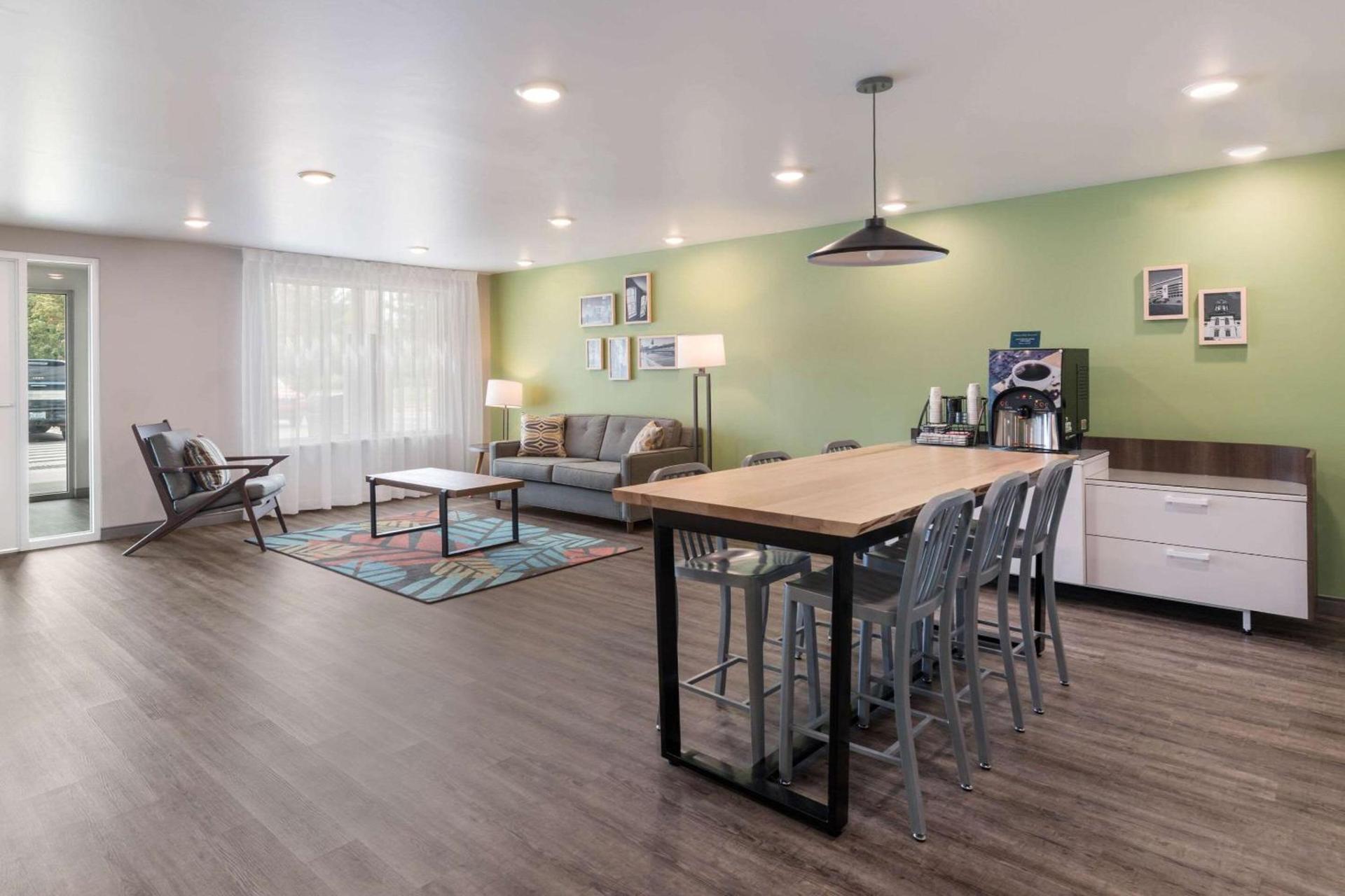 WoodSpring Suites Concord-Charlotte Speedway photo 4