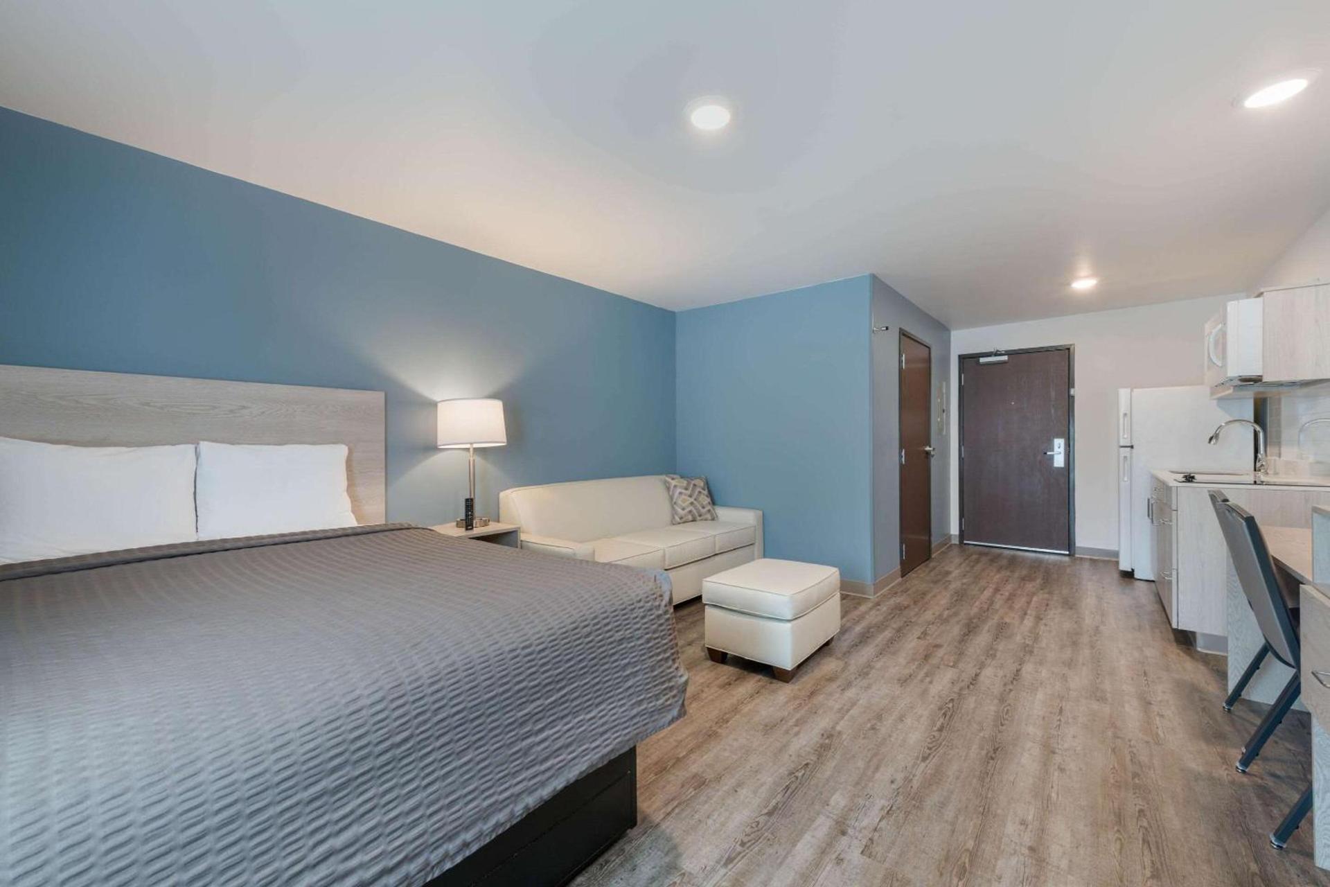 WoodSpring Suites Concord-Charlotte Speedway photo 16