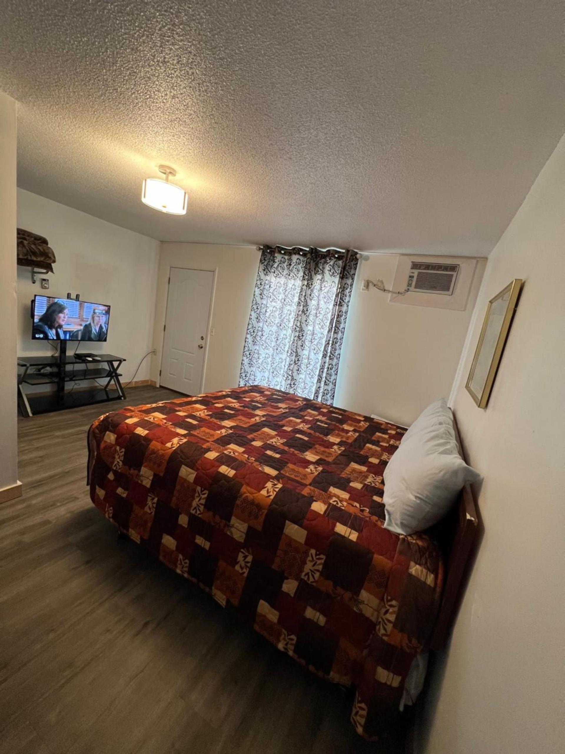 Liberty Inn Motel photo 14