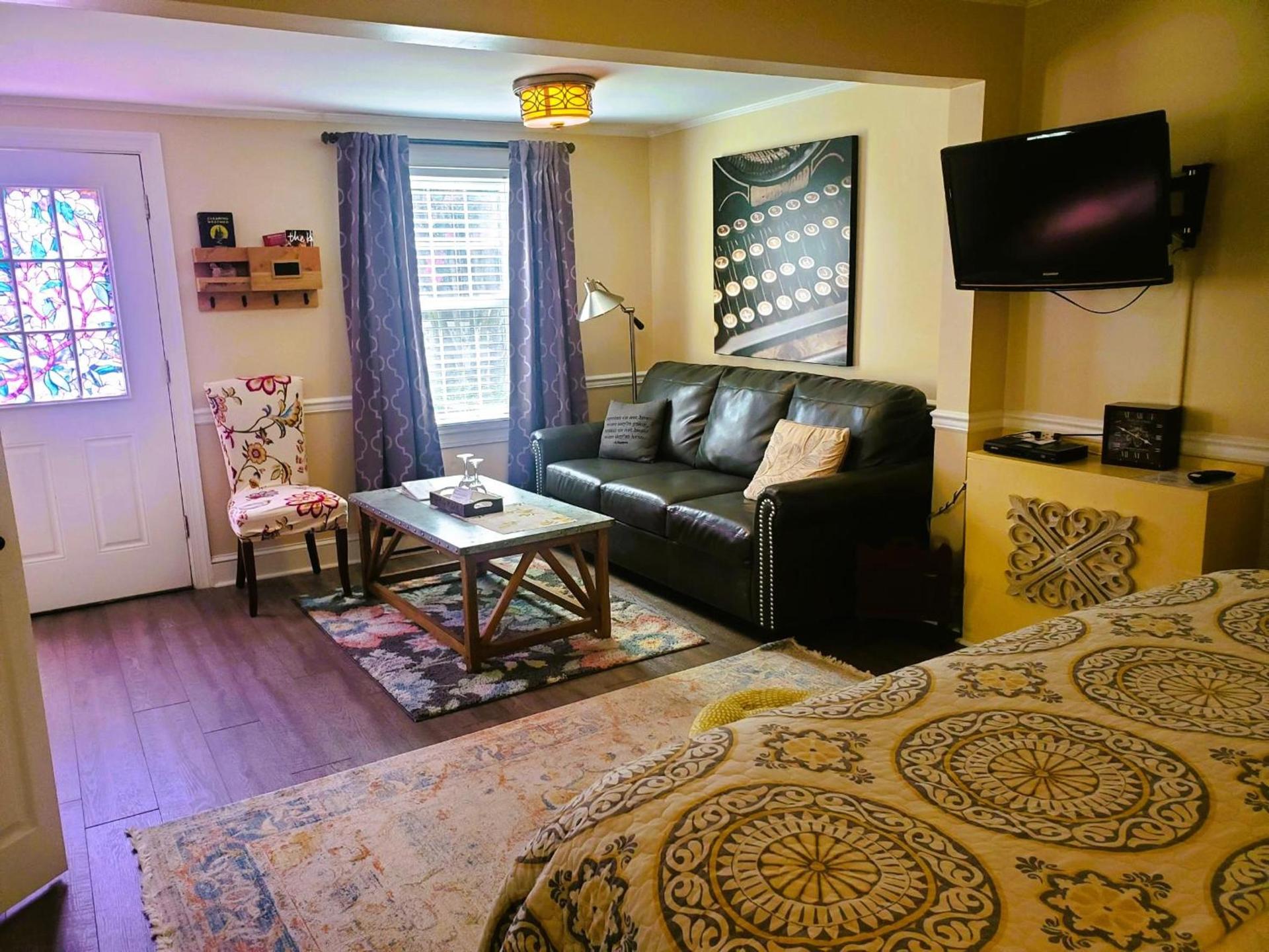Vandiver Inn photo 3