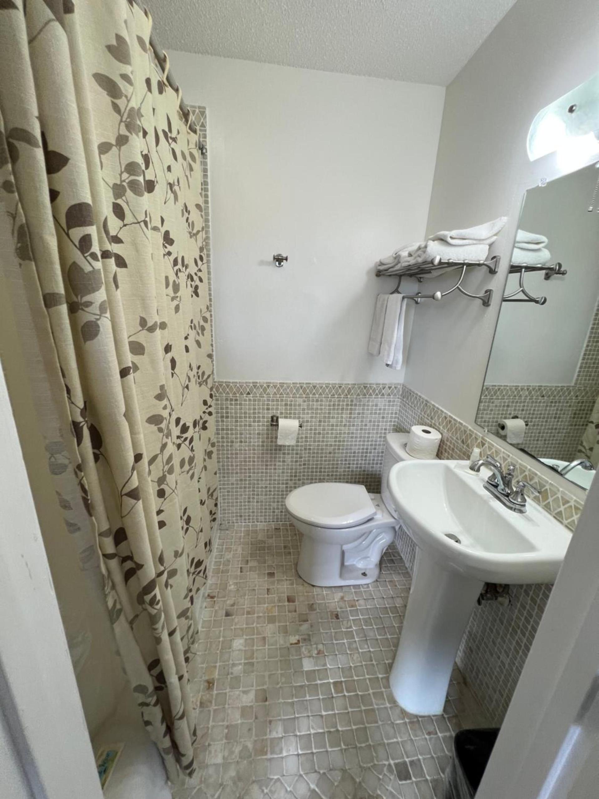 Liberty Inn Motel photo 19