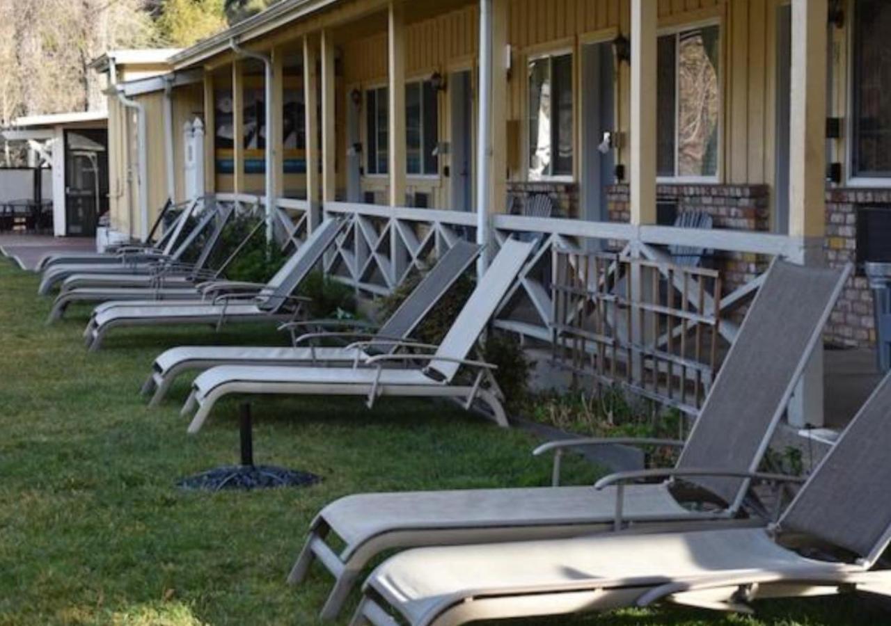 The Lodge at Blue Lakes photo 46