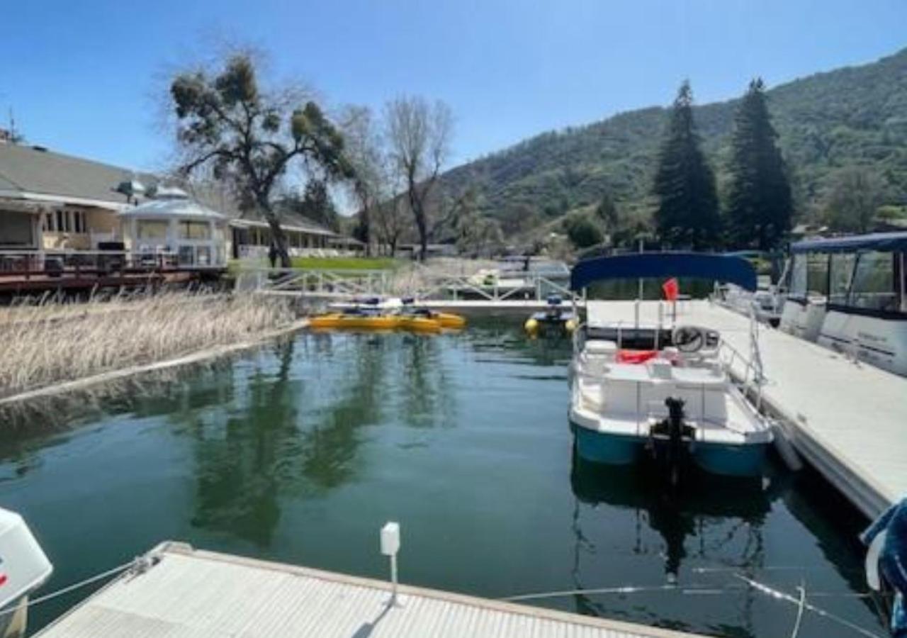 The Lodge at Blue Lakes photo 57
