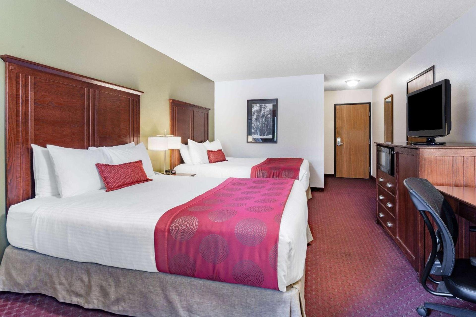 Baymont by Wyndham Bozeman photo 21