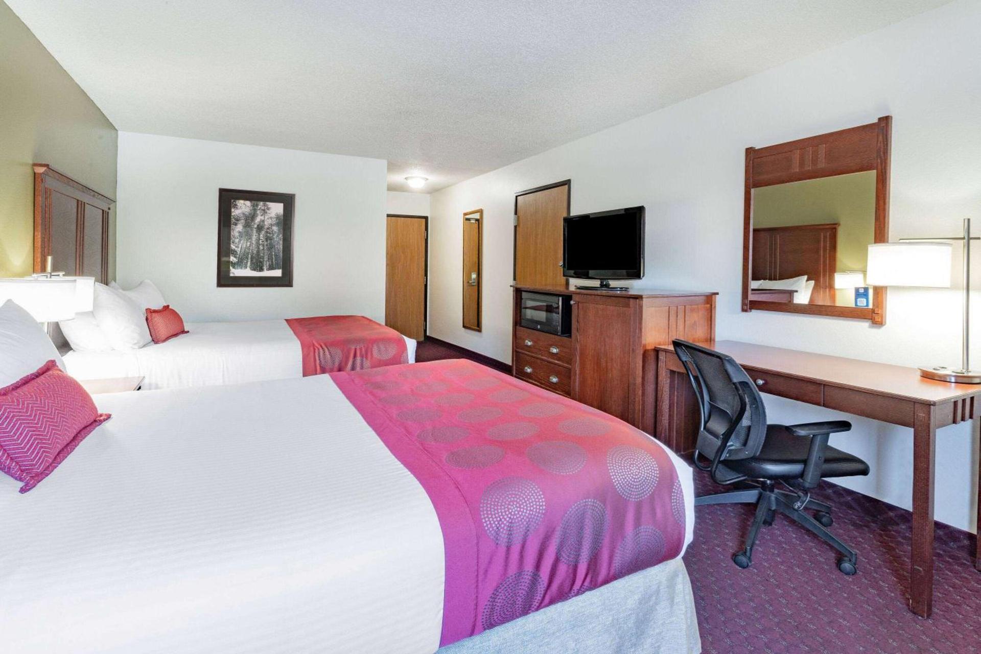 Baymont by Wyndham Bozeman photo 22