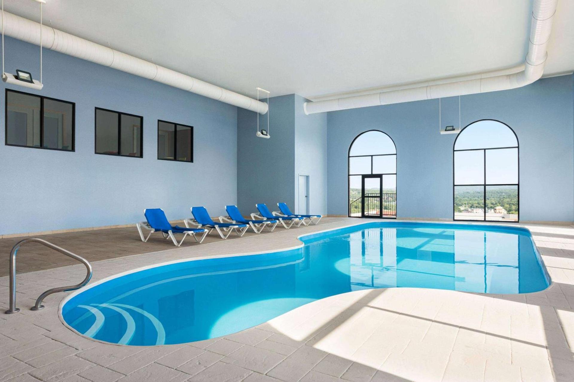 AmericInn by Wyndham Branson & Conference Center photo 8
