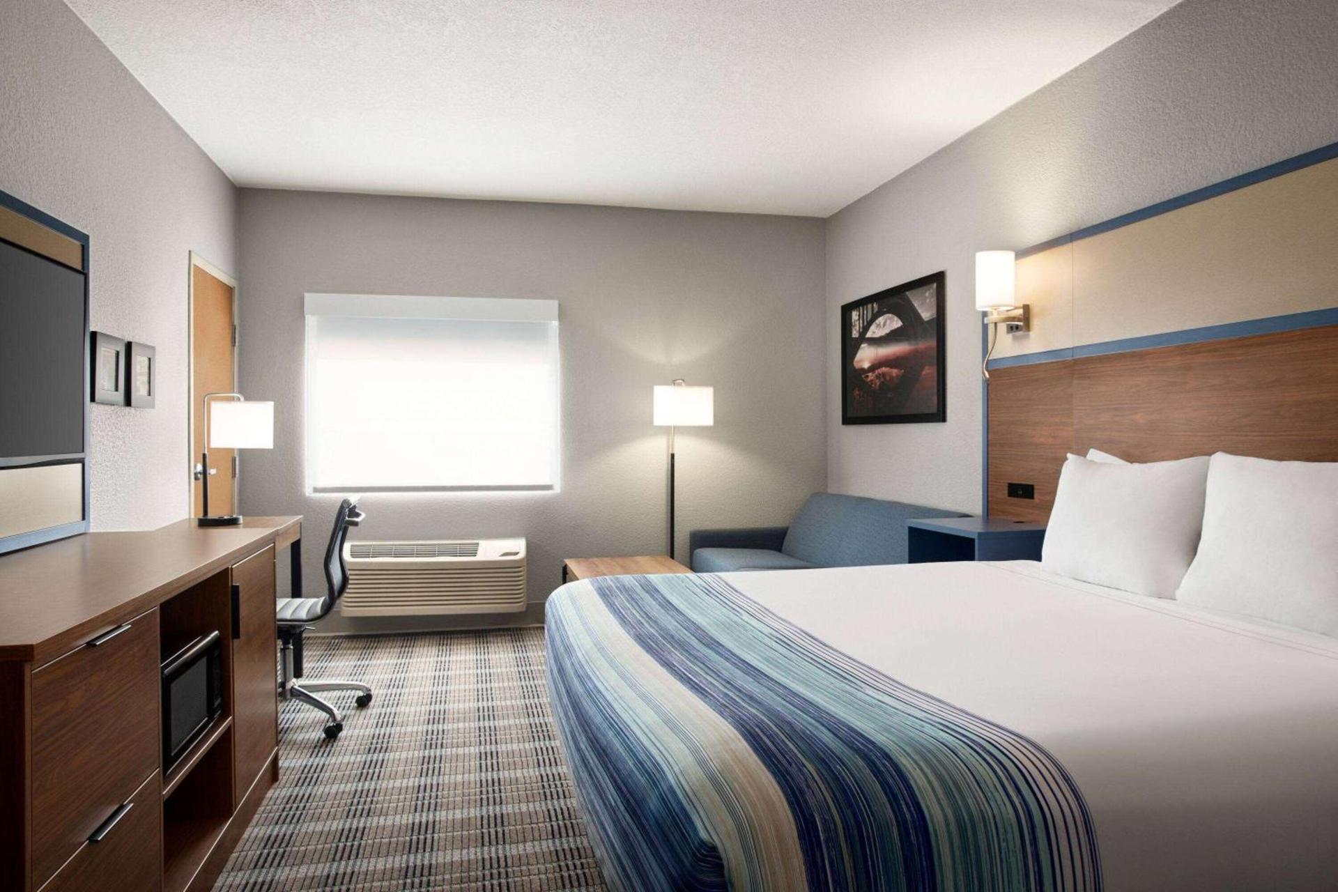 AmericInn by Wyndham Branson & Conference Center photo 21