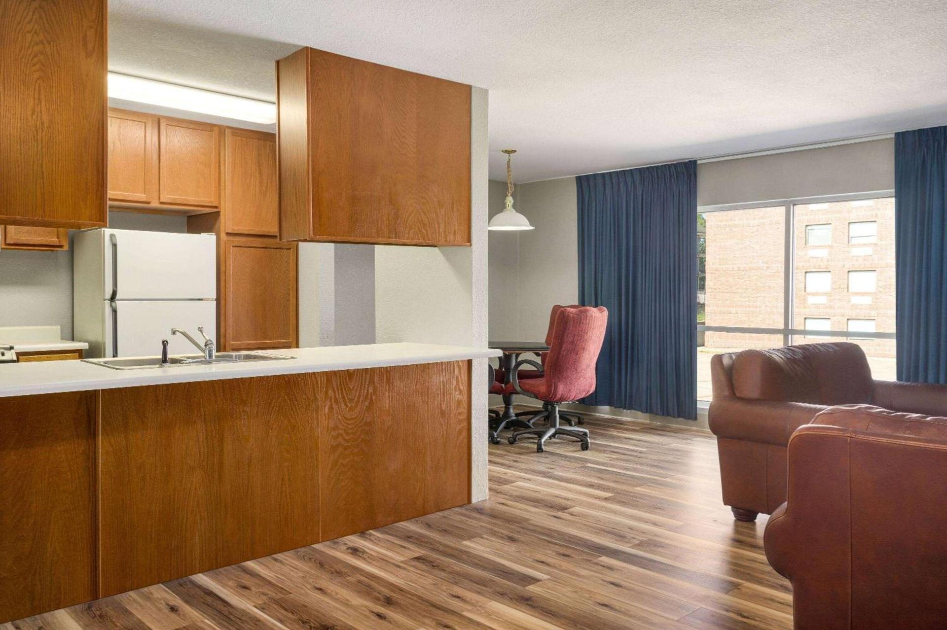 AmericInn by Wyndham Branson & Conference Center photo 29
