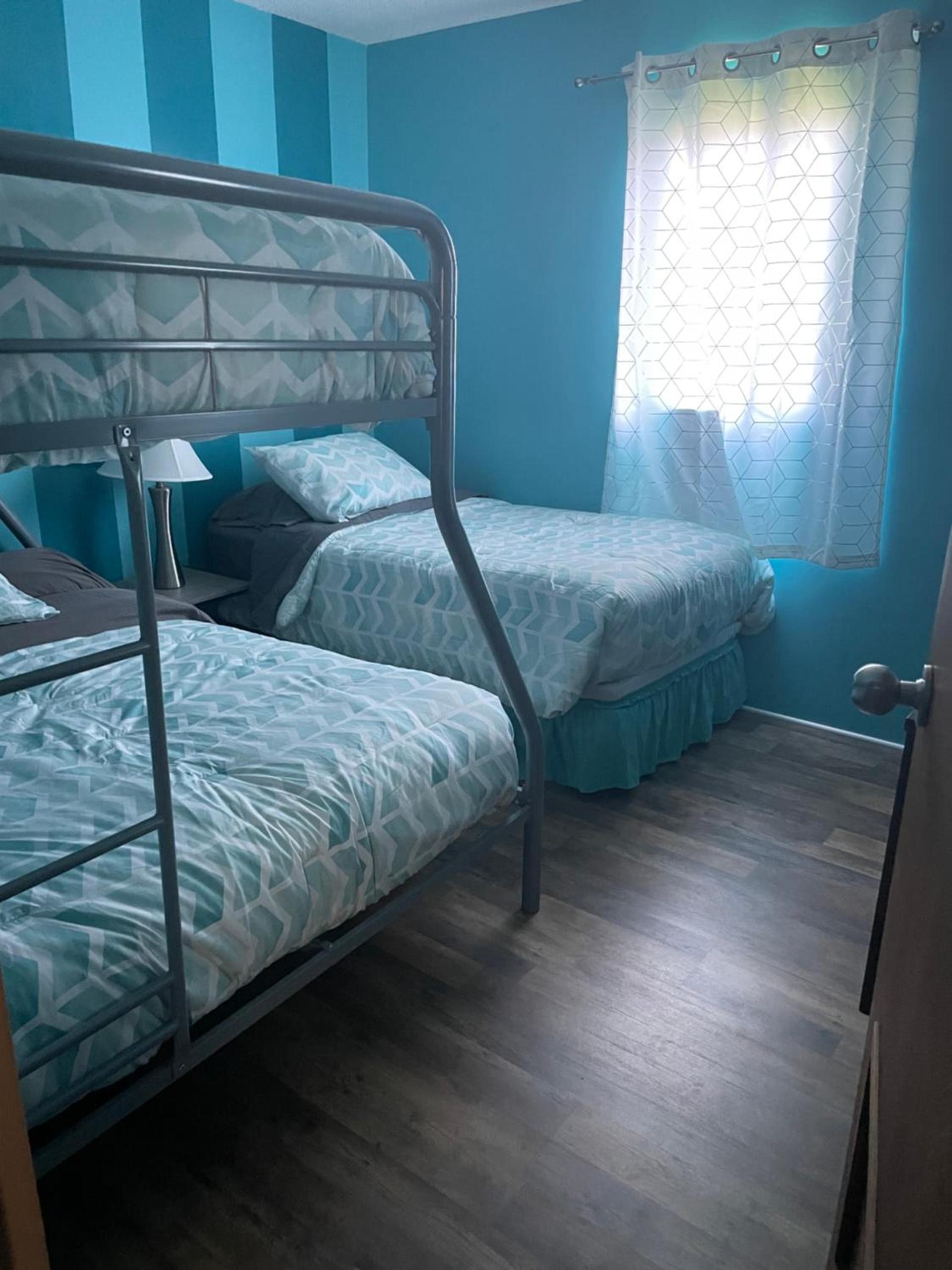 Lake Point Motel photo 14