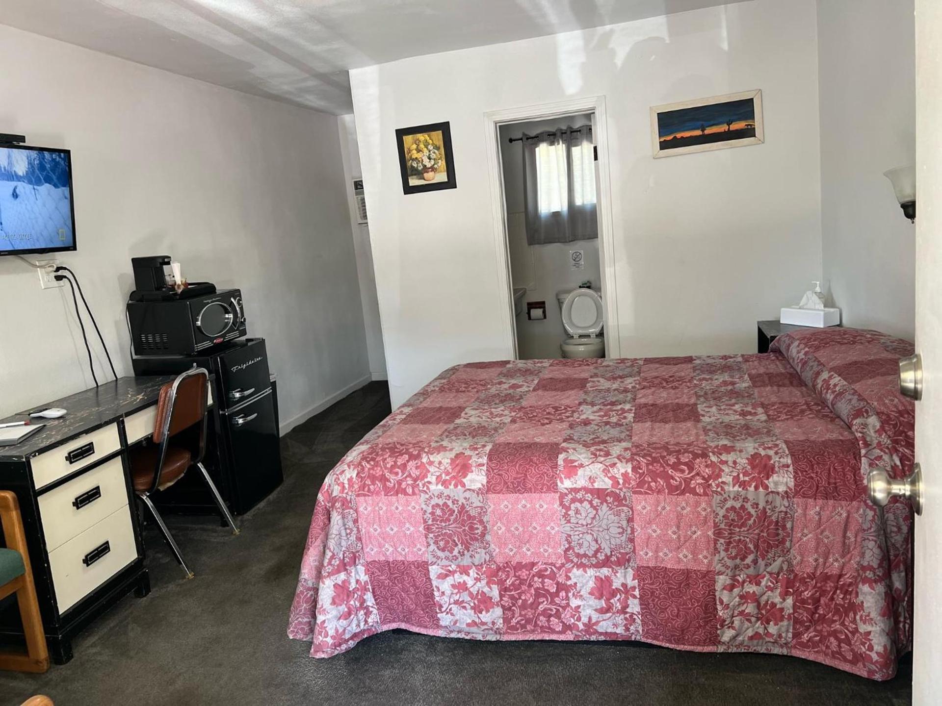 El Portal Motel photo 2