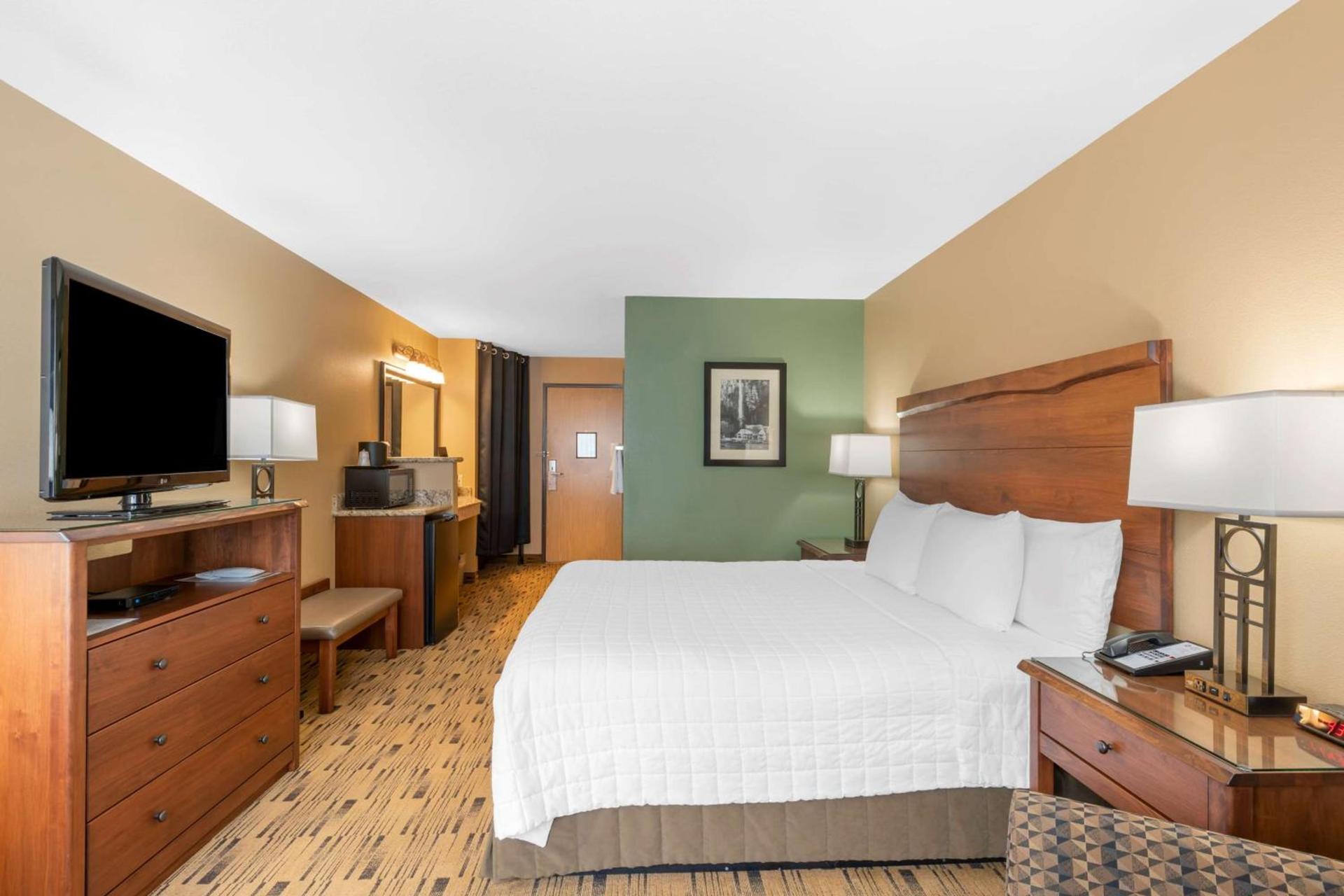 Best Western Plus Columbia River Inn photo 17