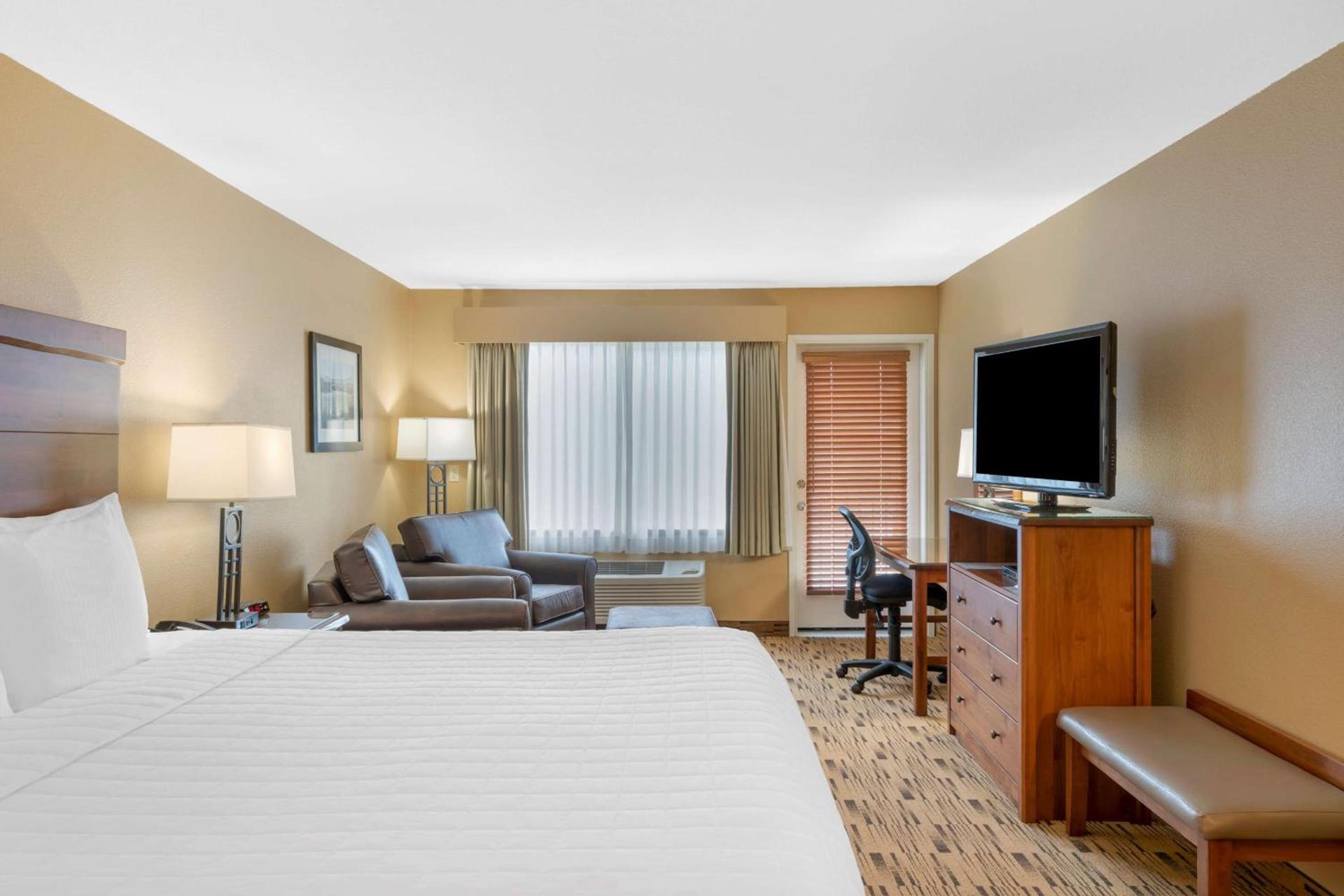 Best Western Plus Columbia River Inn photo 24
