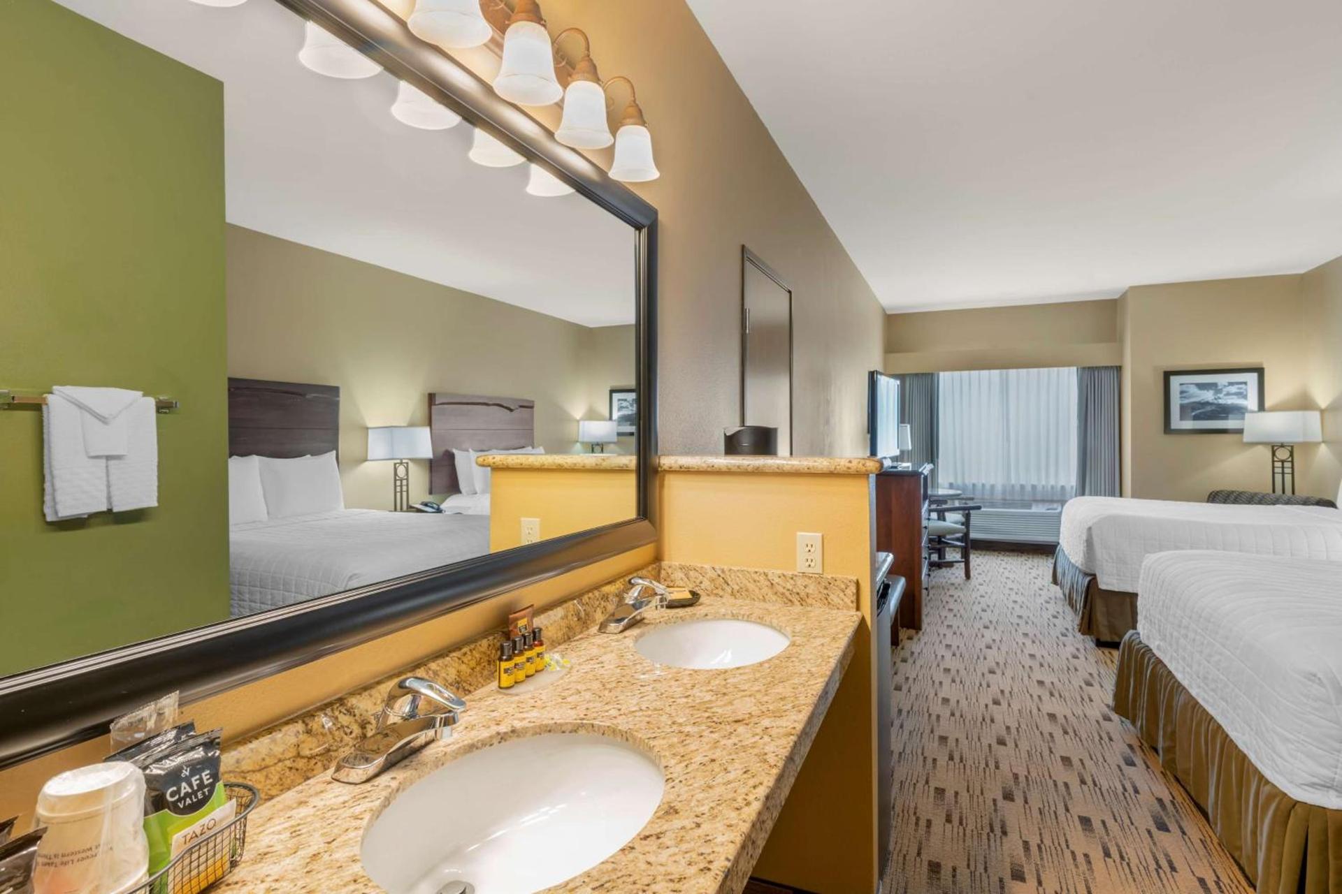 Best Western Plus Columbia River Inn photo 27