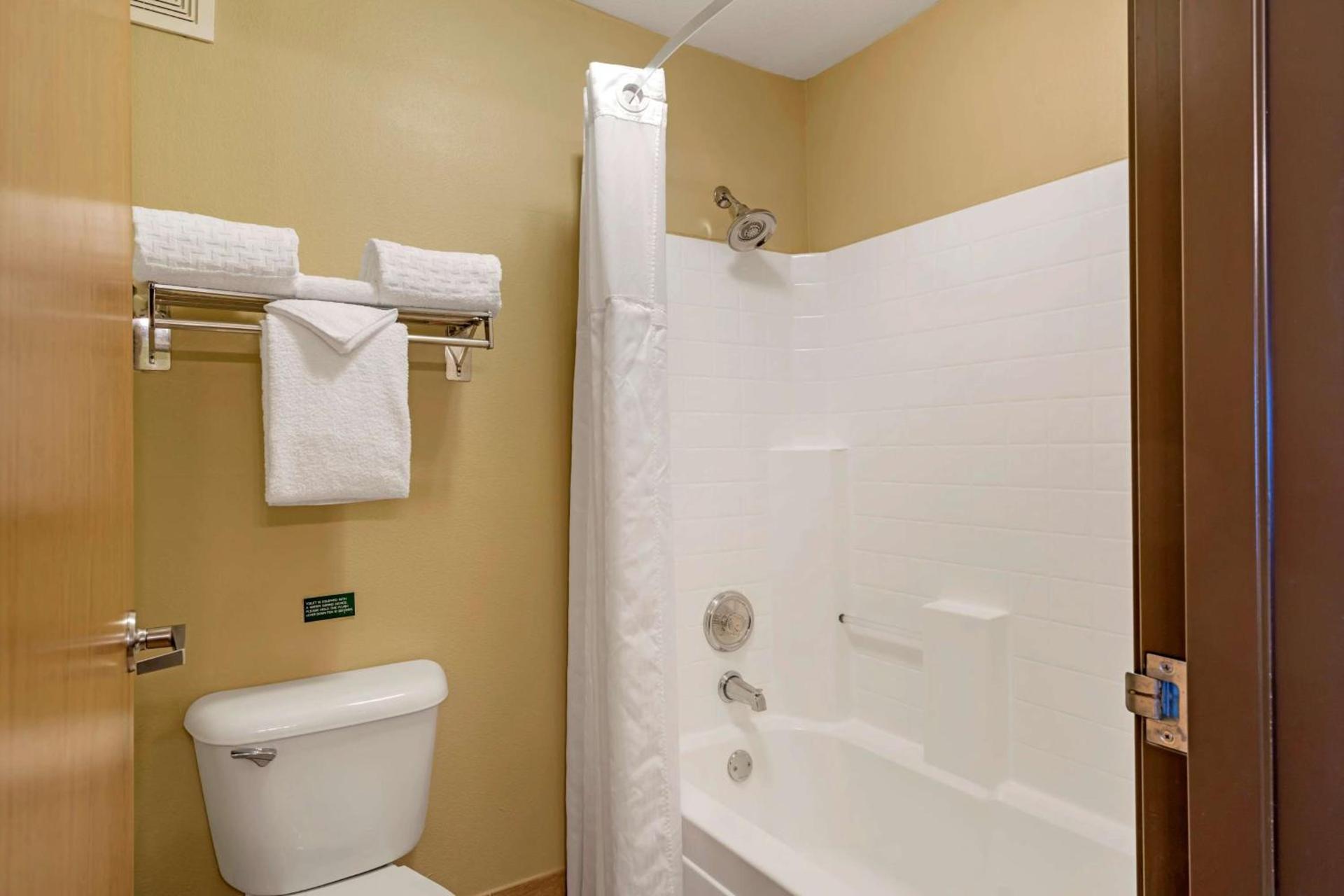 Best Western Plus Columbia River Inn photo 29