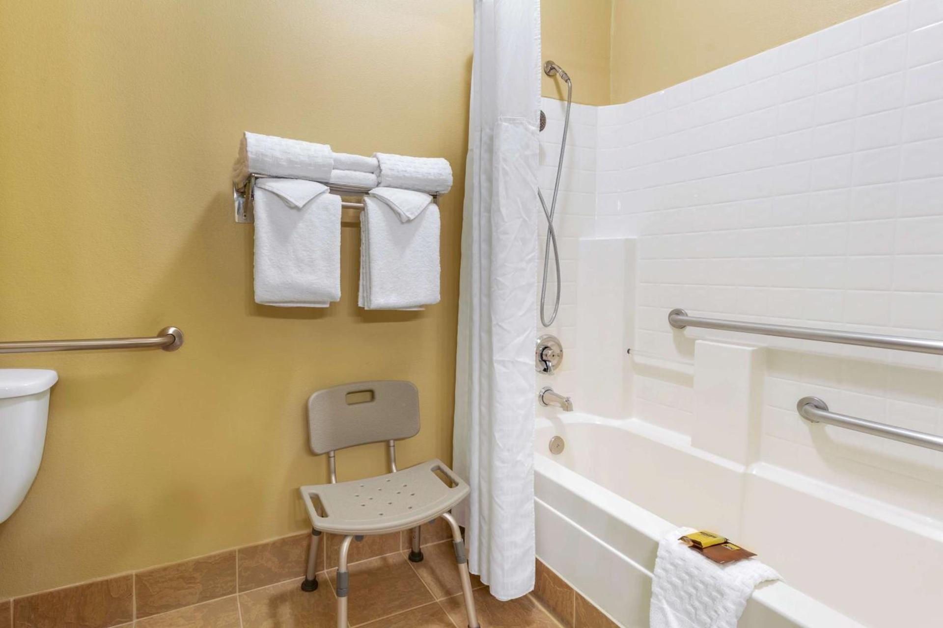 Best Western Plus Columbia River Inn photo 35