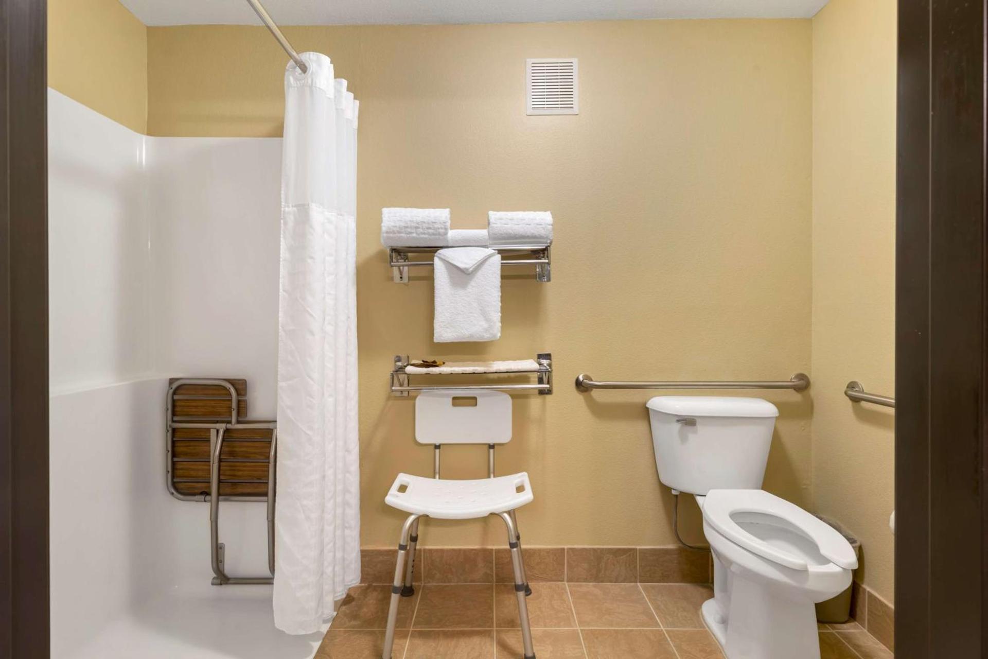 Best Western Plus Columbia River Inn photo 34