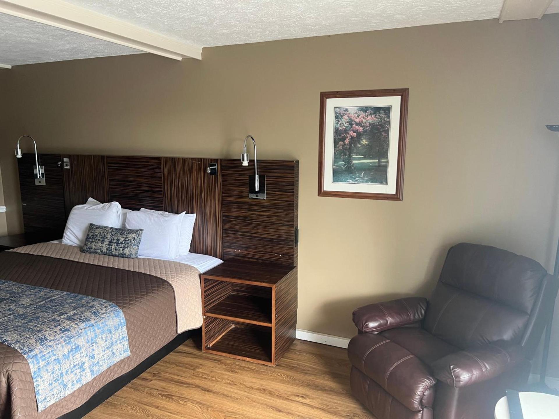 Towne inn photo 48