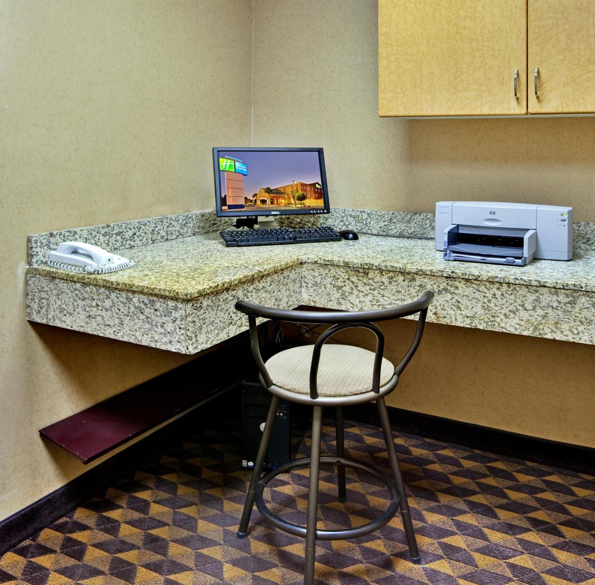 Holiday Inn Express Las Vegas-Nellis by IHG photo 41