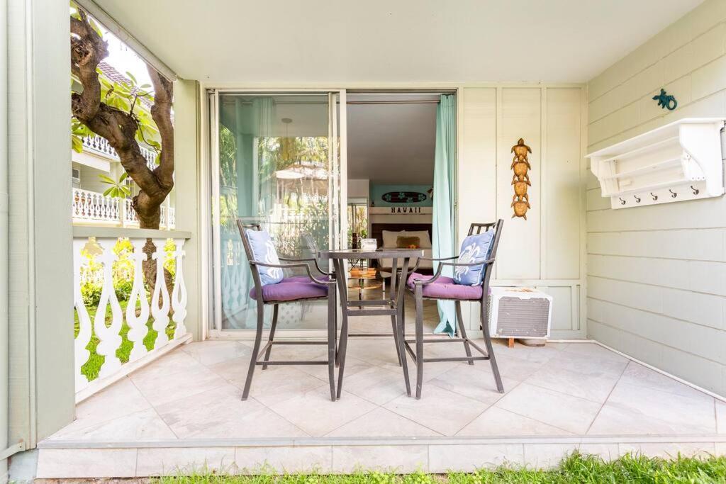 Kona Islander Inn - Prime Downtown Location with Hot Tub, Pool & Beach photo 8