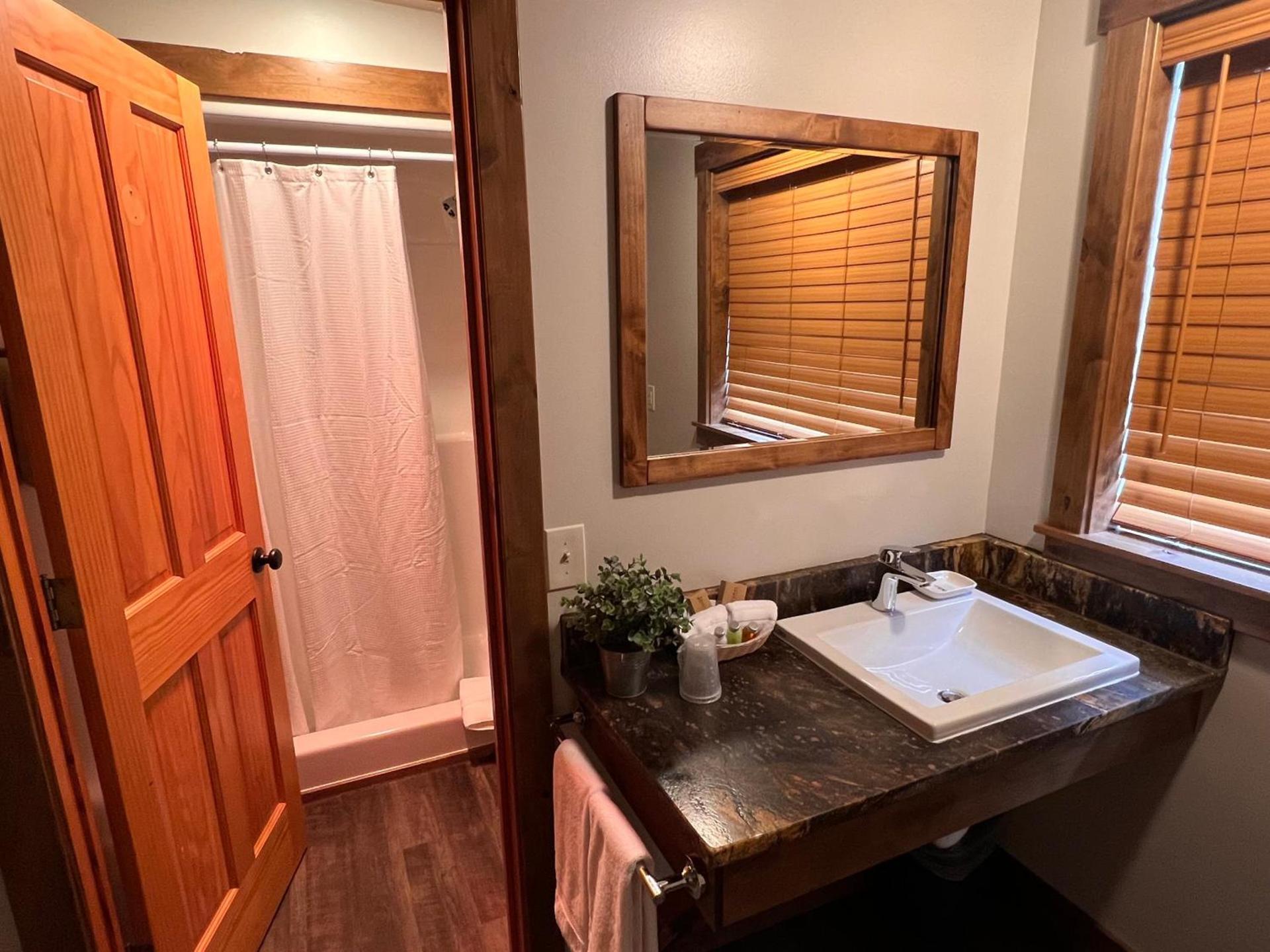 Teton Teepee Lodge photo 21