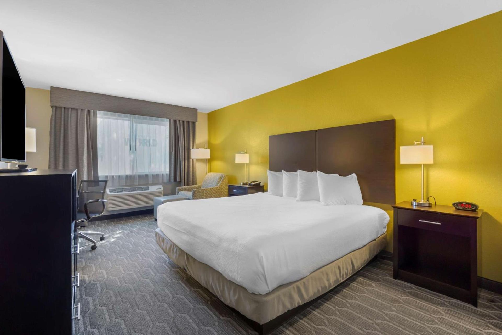 Best Western Plus Wenatchee Downtown Hotel photo 18