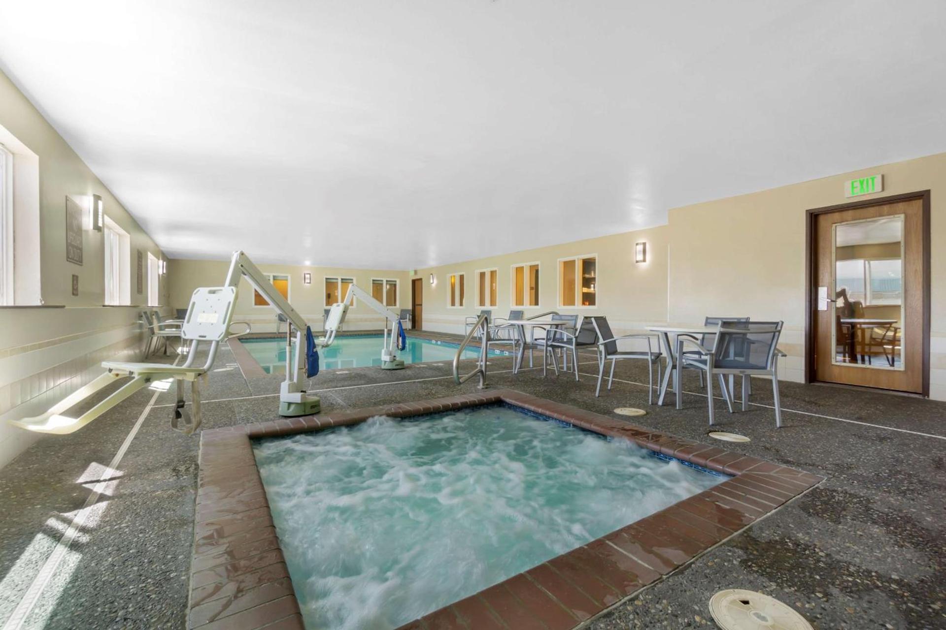 Best Western Plus Wenatchee Downtown Hotel photo 28