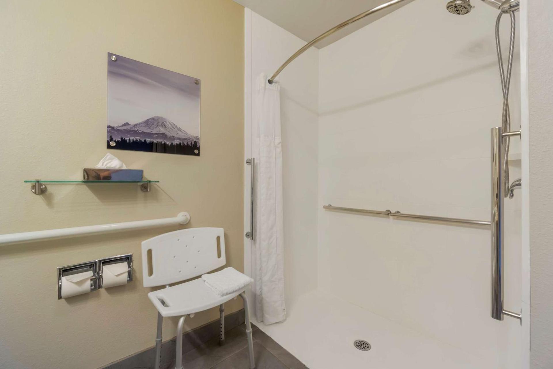 Best Western Plus Wenatchee Downtown Hotel photo 33
