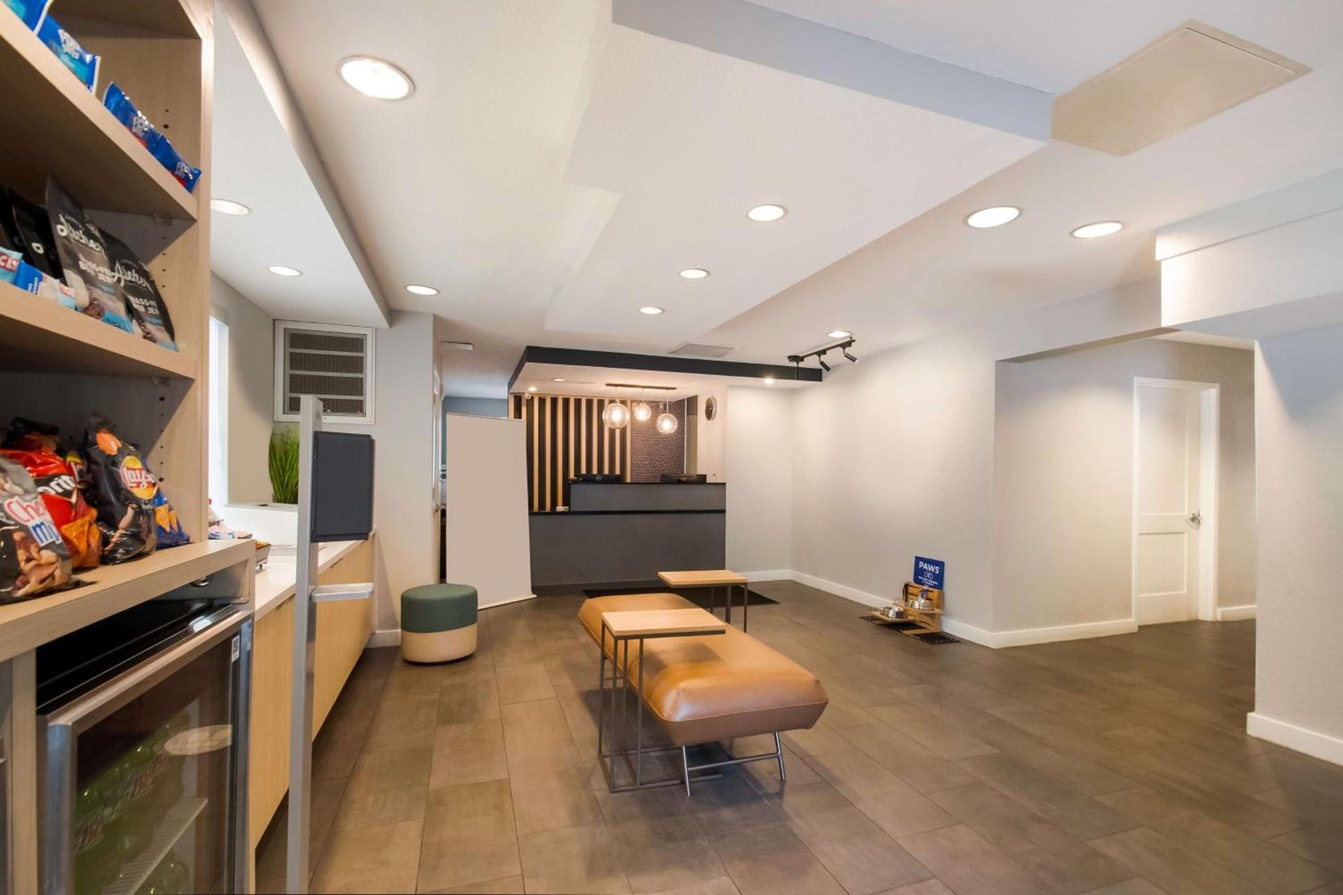 Sonesta Simply Suites Falls Church photo 13