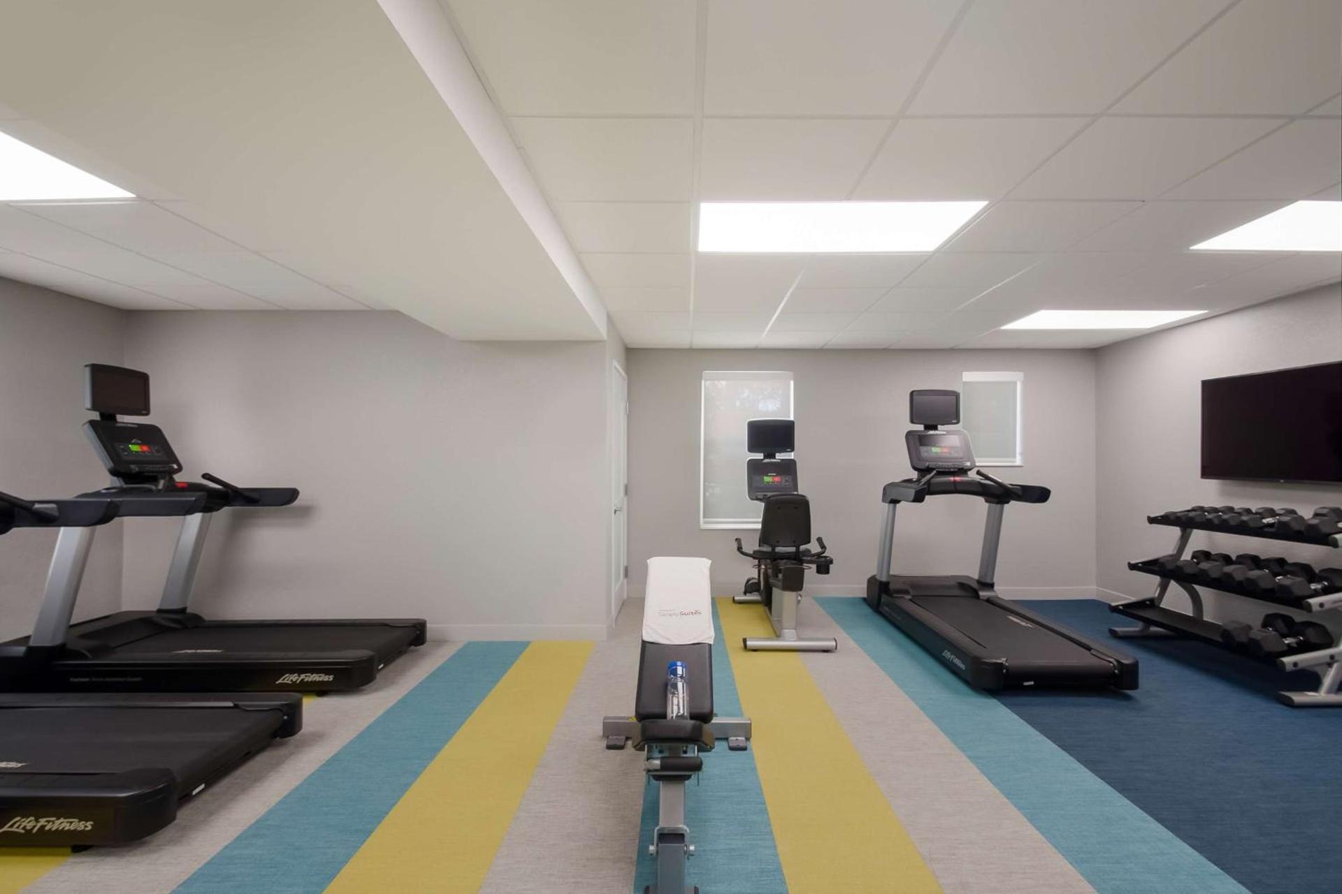Sonesta Simply Suites Falls Church photo 23