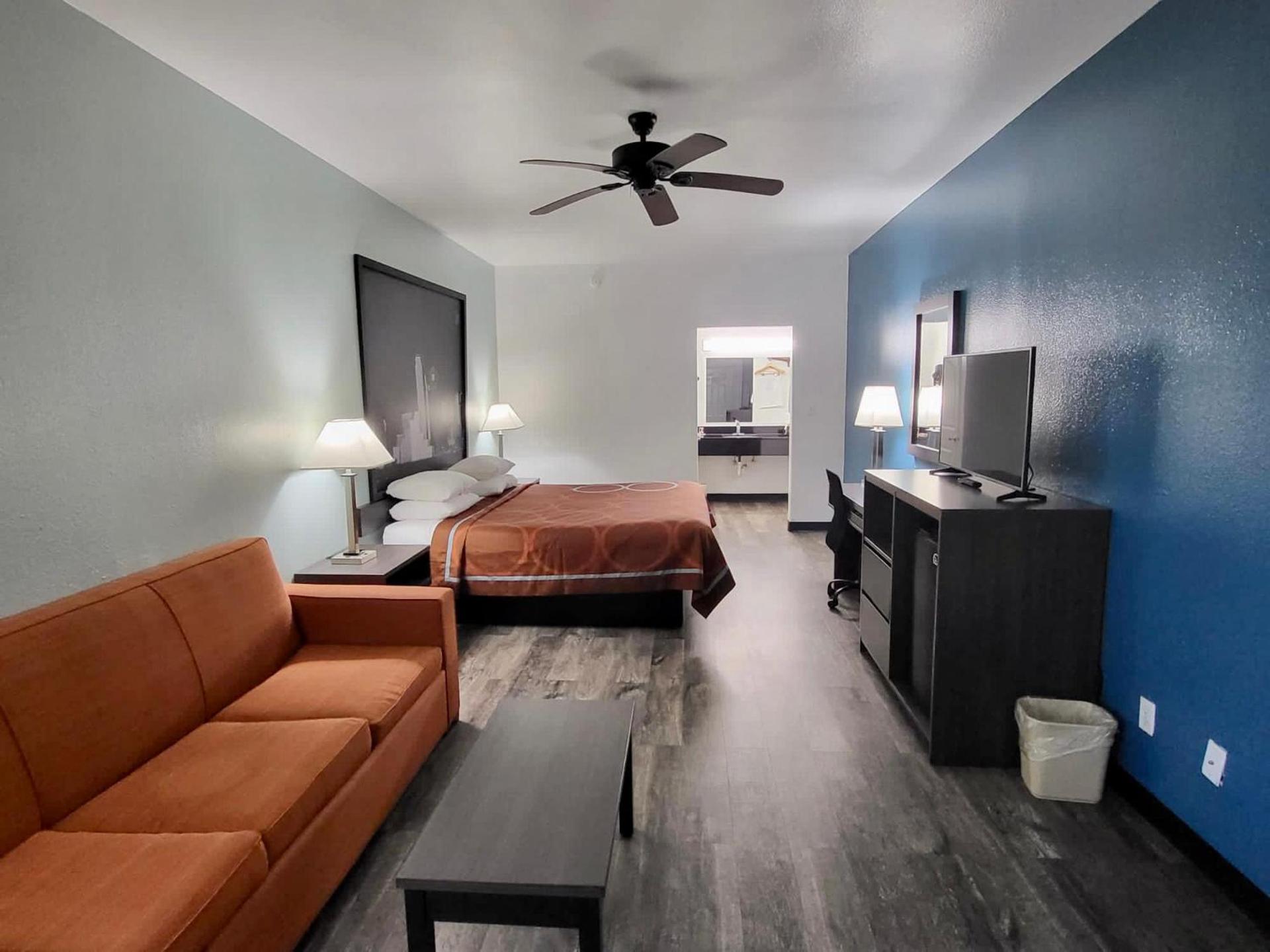 Scottish Inns & Suites Forney photo 19