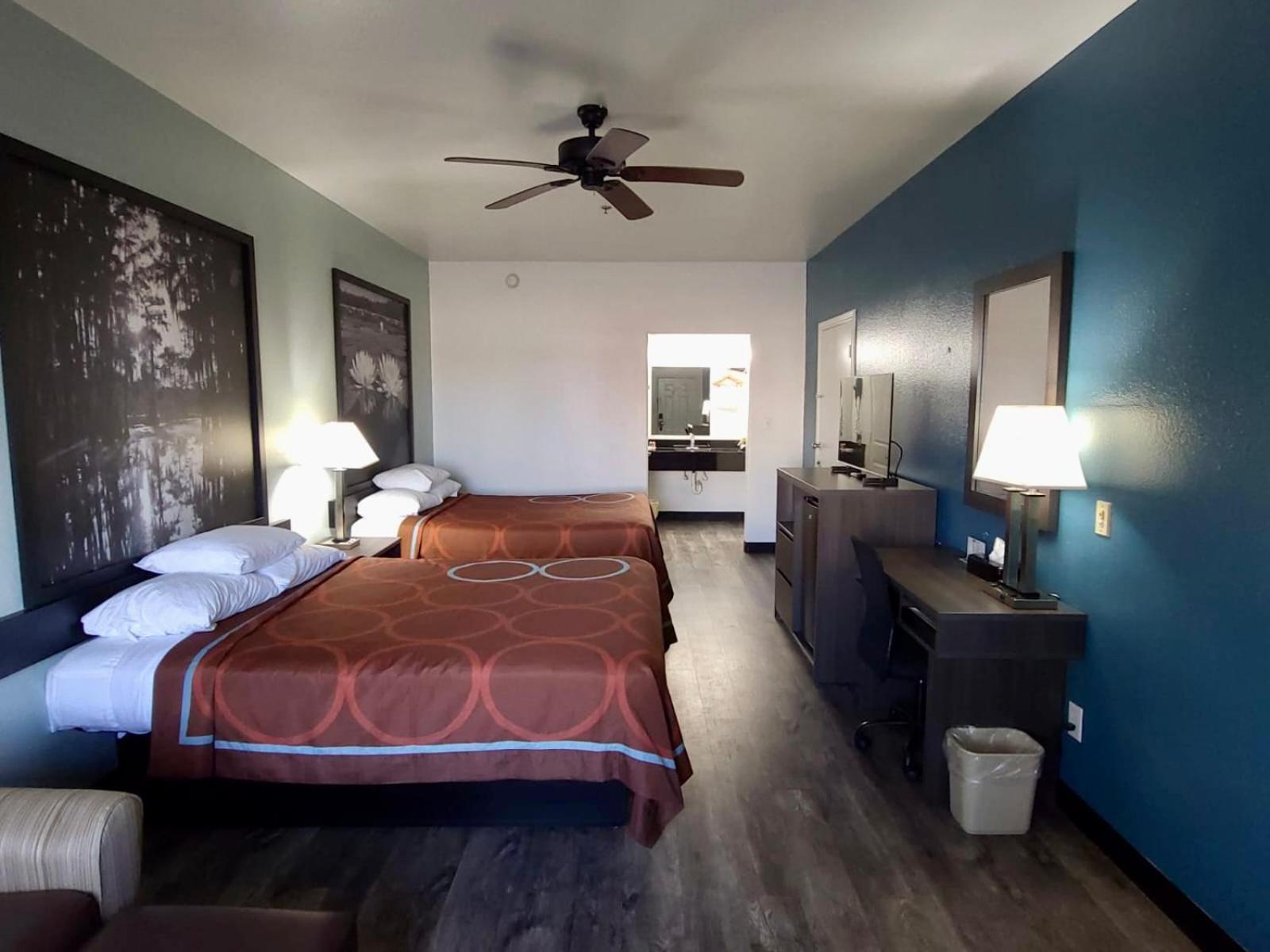 Scottish Inns & Suites Forney photo 27