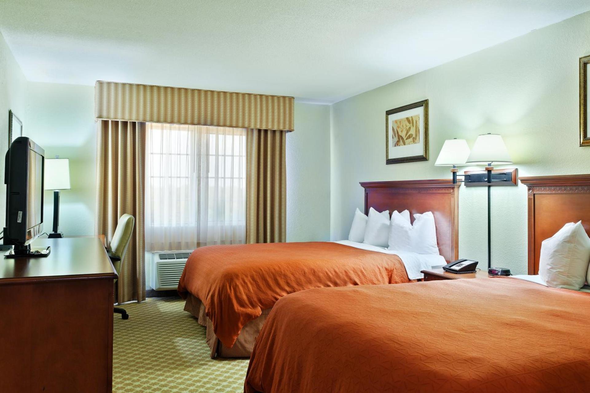 Garner Hotel Decatur - Forsyth by IHG photo 27