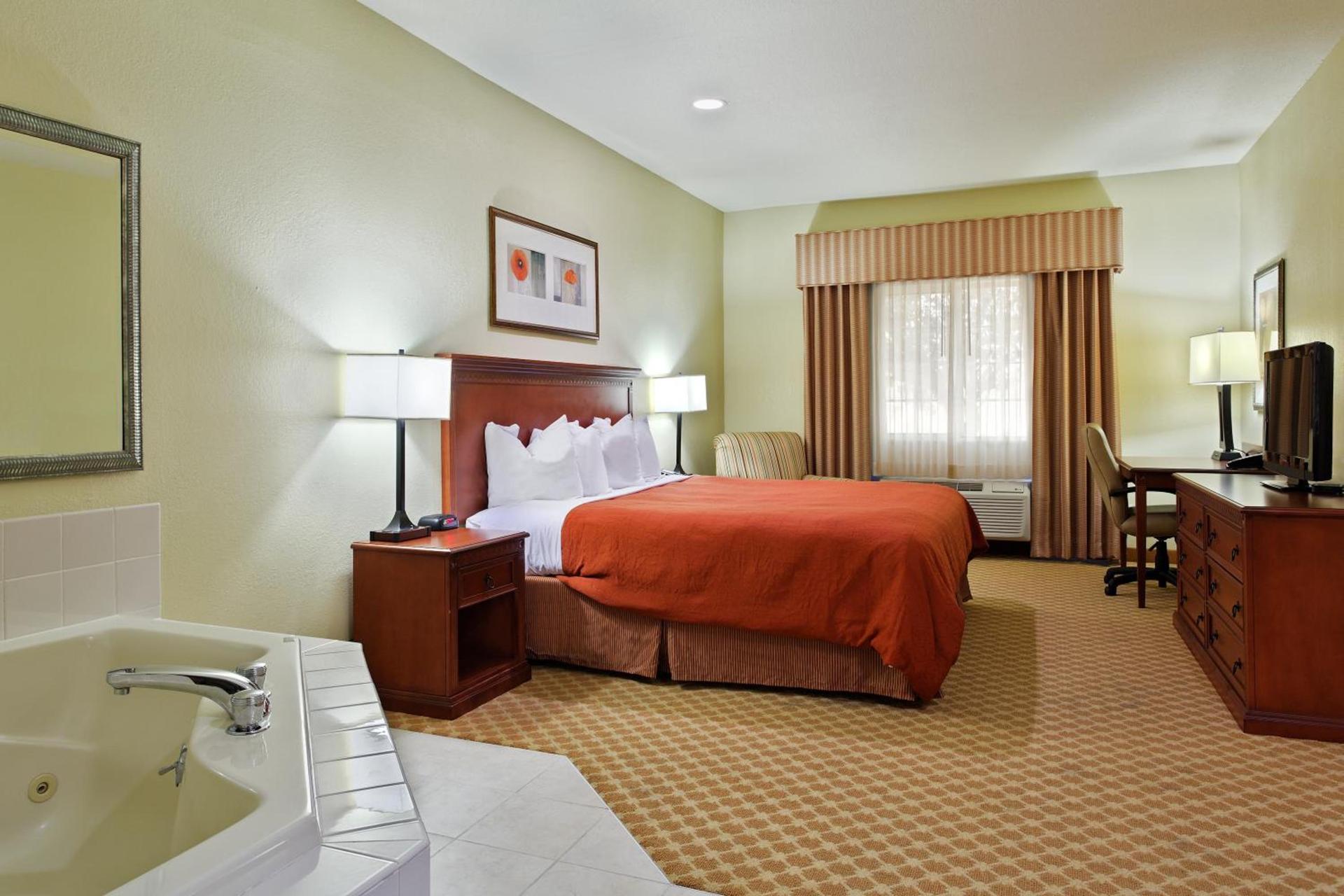 Garner Hotel Decatur - Forsyth by IHG photo 28