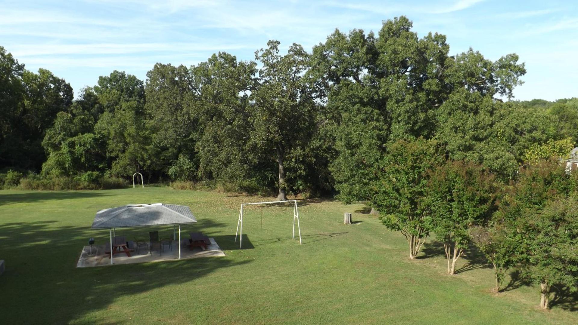Twin Lakes Inn photo 53