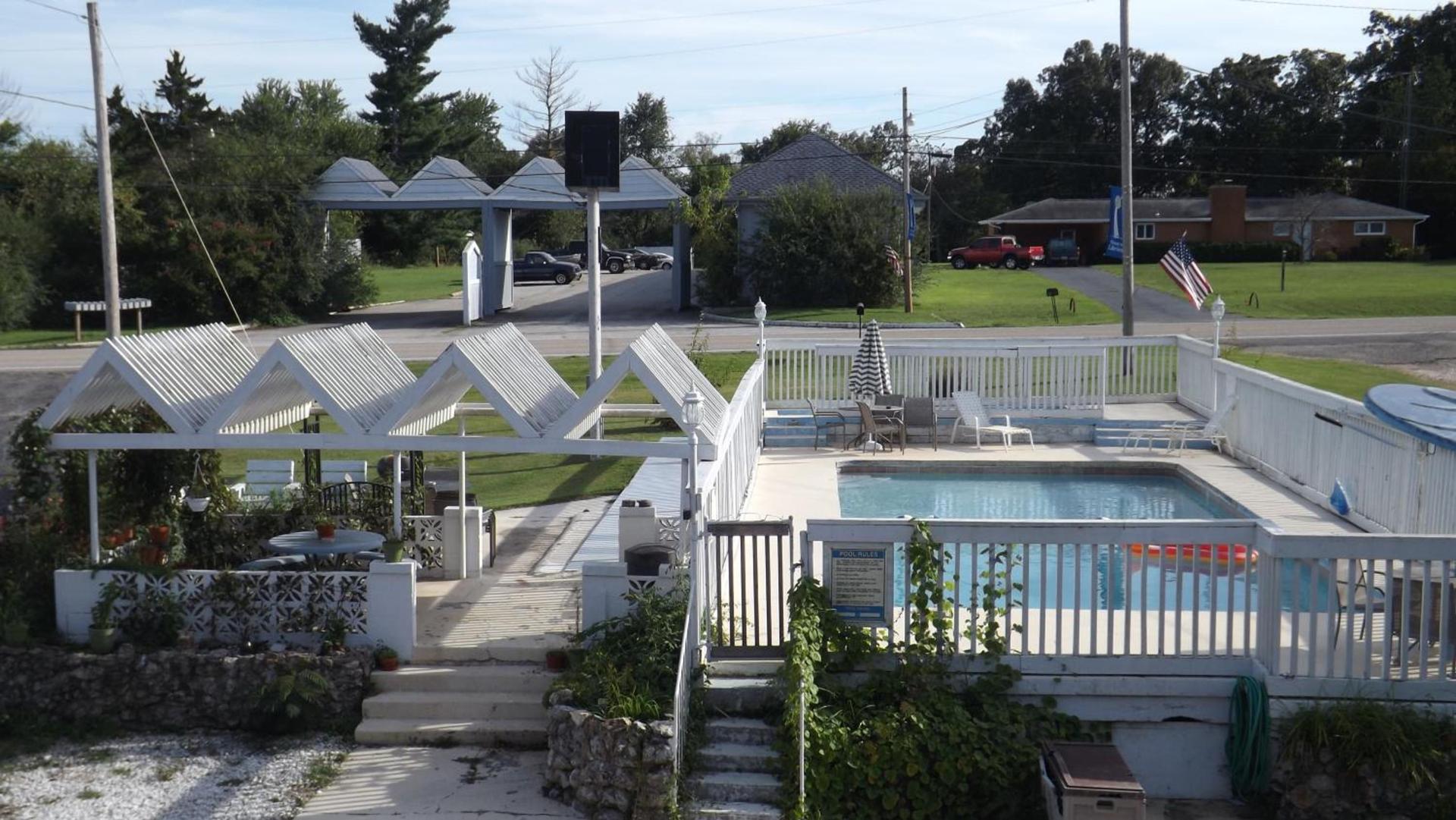 Twin Lakes Inn photo 25