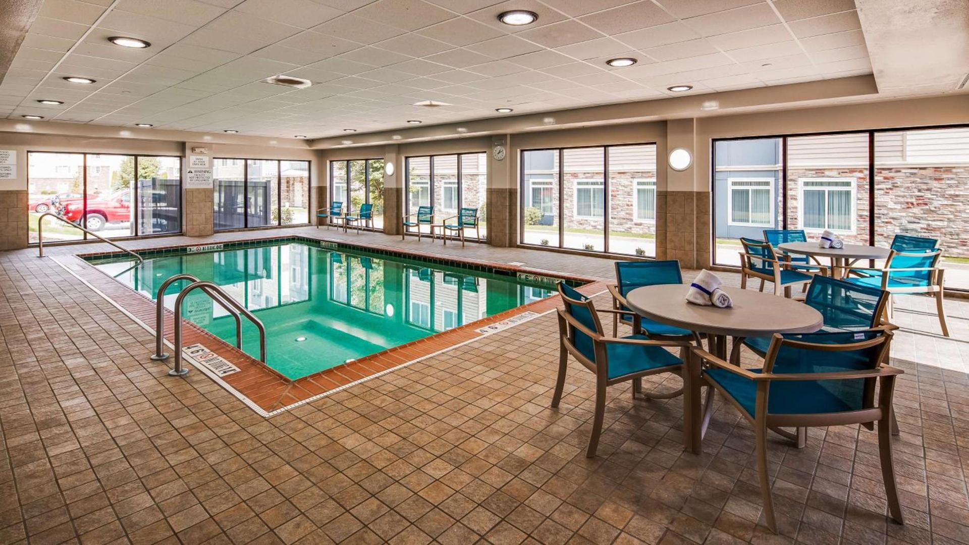 Best Western Plus Champaign/Urbana Inn photo 4