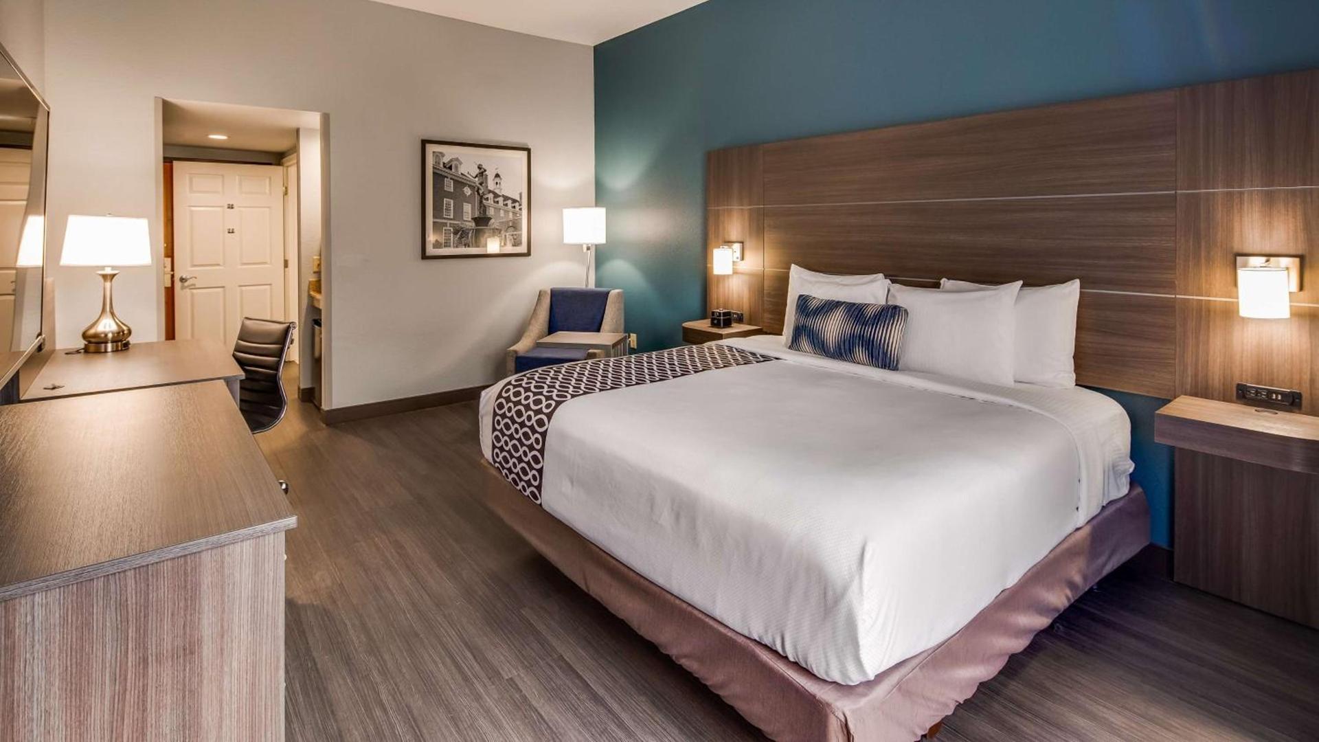 Best Western Plus Champaign/Urbana Inn photo 12