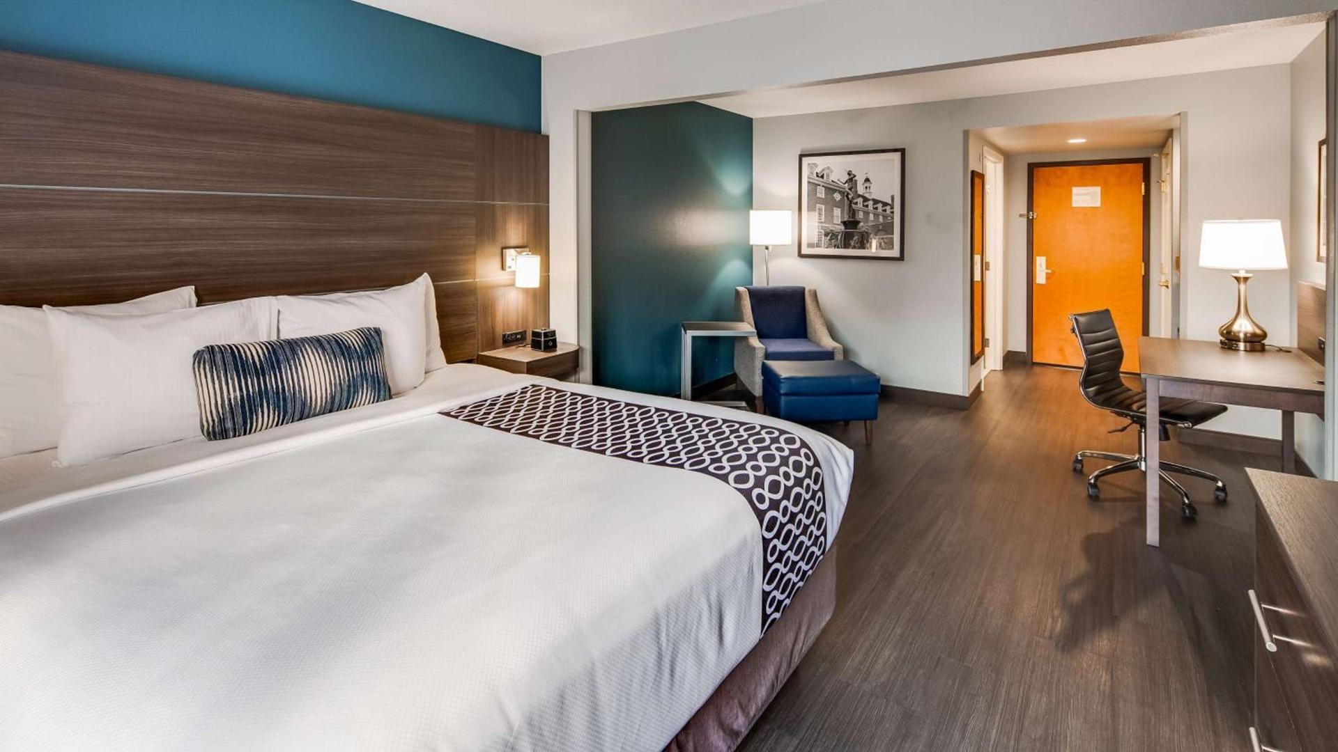 Best Western Plus Champaign/Urbana Inn photo 17
