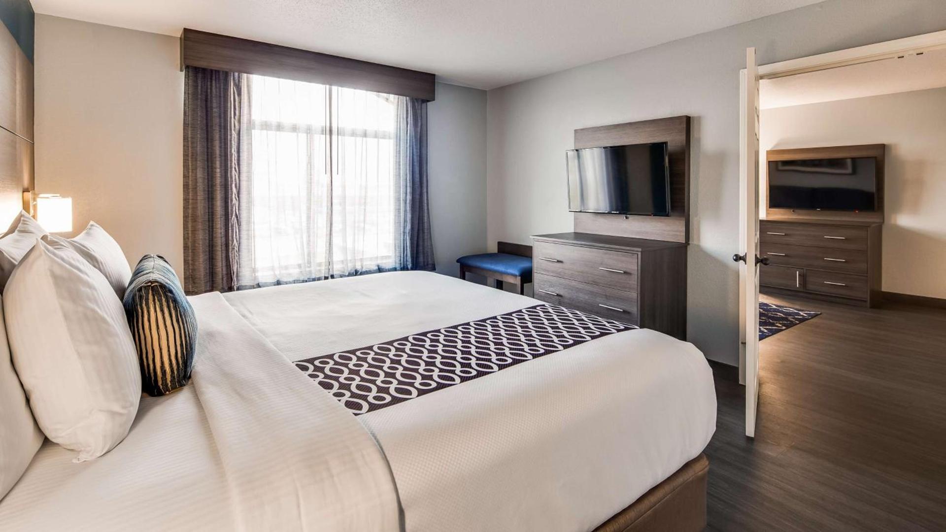 Best Western Plus Champaign/Urbana Inn photo 11