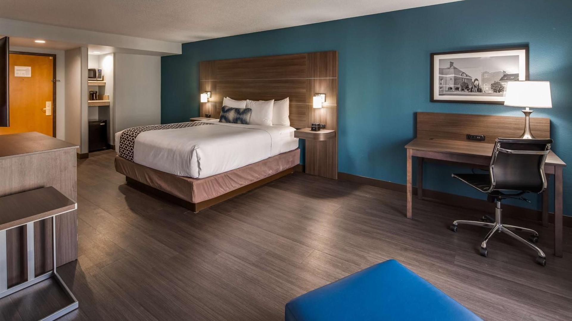 Best Western Plus Champaign/Urbana Inn photo 21